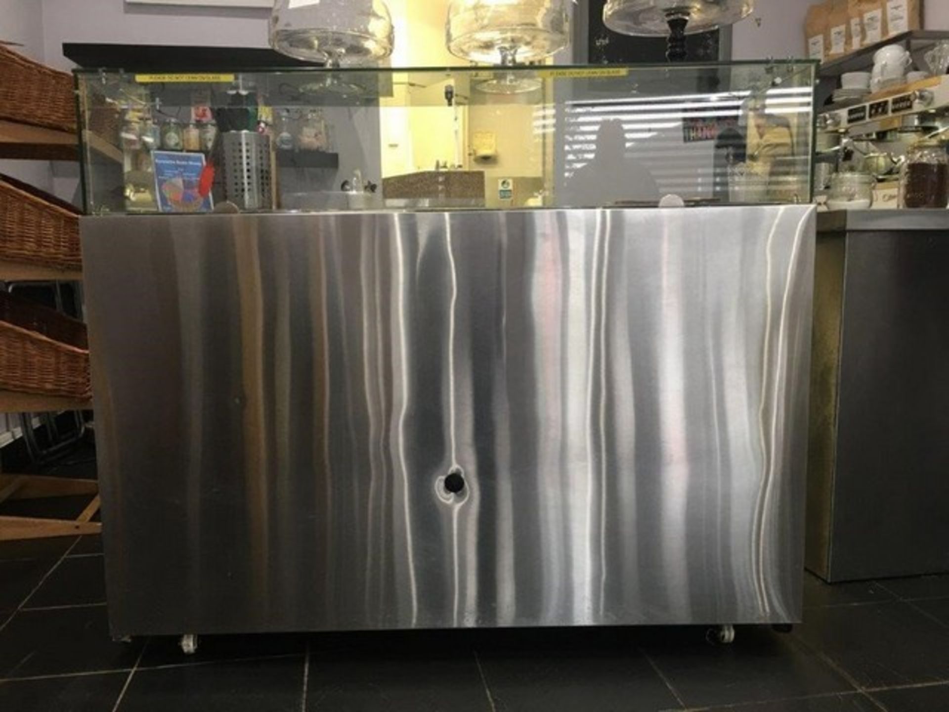 DELI DISPLAY FRIDGE ON WHEELS C/W STORAGE SERVICED YEARLY - 4FT LENGTH x 2FT WIDTH x 4FT HEIGHT - Image 2 of 5