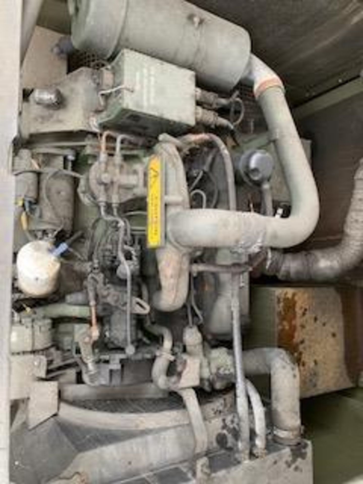 HUNTING 25KVA SILENCED GENERATOR - 4CY FORD DIESEL ENGINE - Image 3 of 7