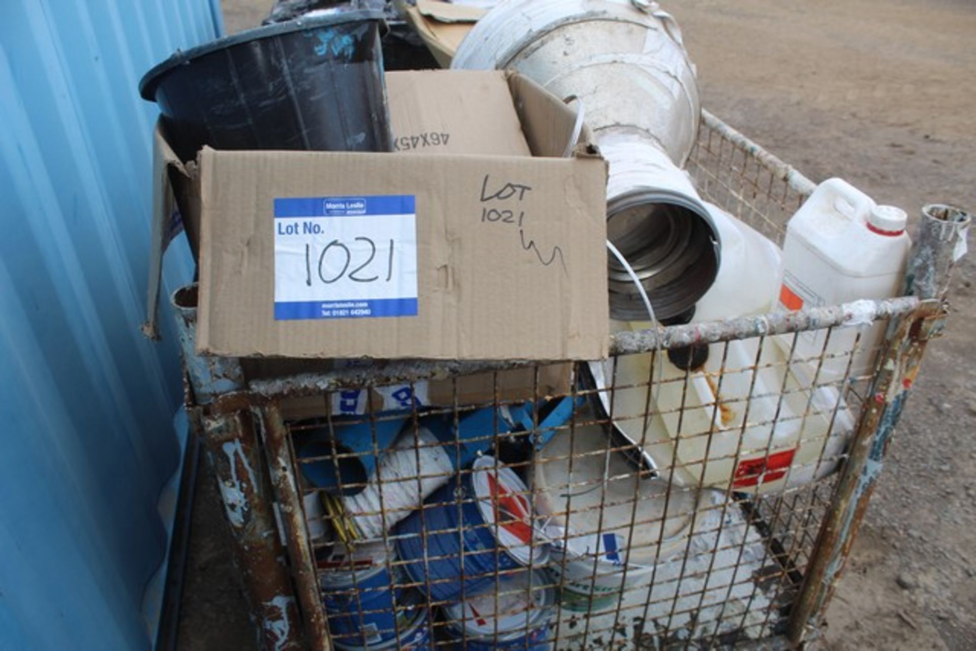 Mixed caged pallet of various equiptment, paints and flues