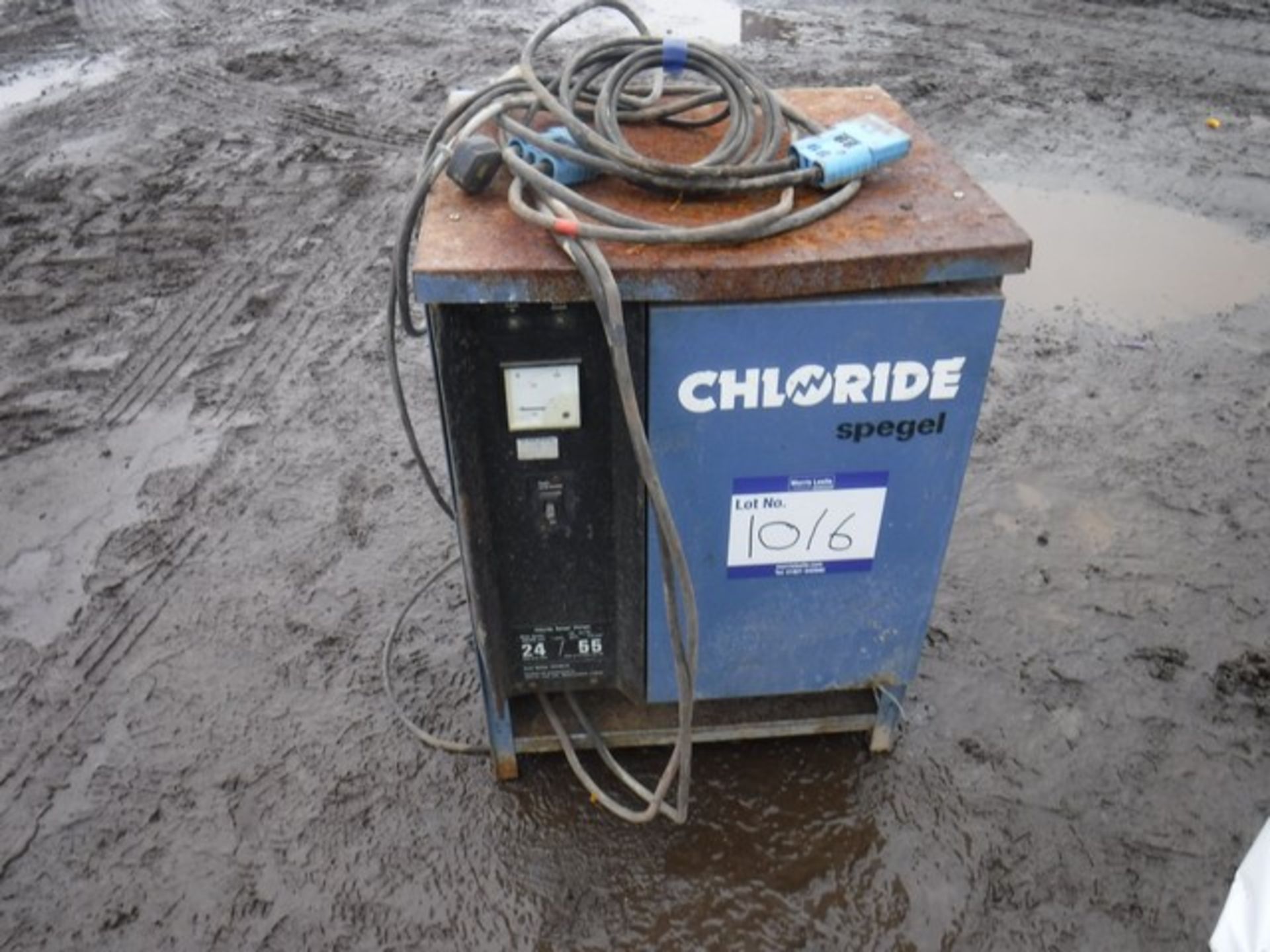 CHLORIDE SPEGEL FORKLIFT BATTERY CHARGER MODEL - 200/250 VOLTS