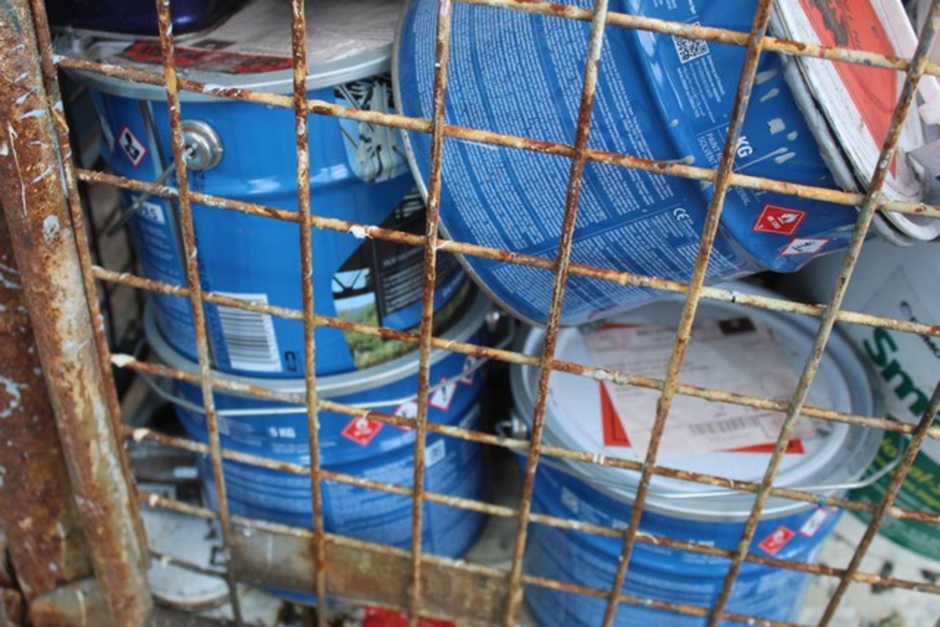 Mixed caged pallet of various equiptment, paints and flues - Image 6 of 6