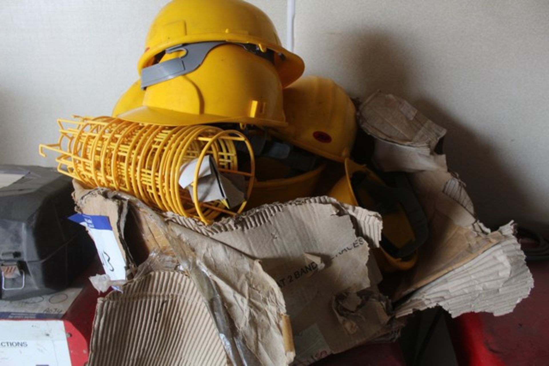 BOX OF HARD HATS - Image 3 of 3