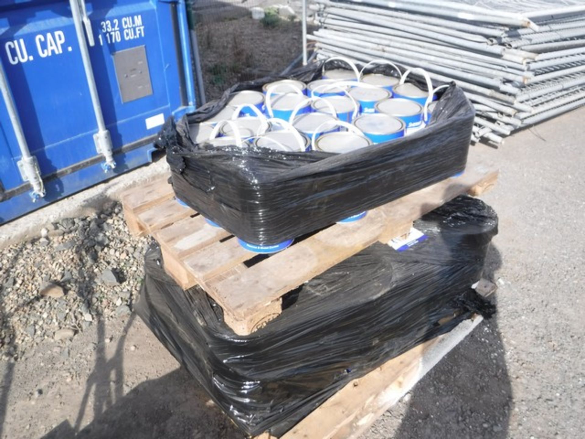 Pallet of Sherwin Williams additive Pallet of Hempasil X3+ 87500/XA637/XA976 approx 10 tins - Image 2 of 6