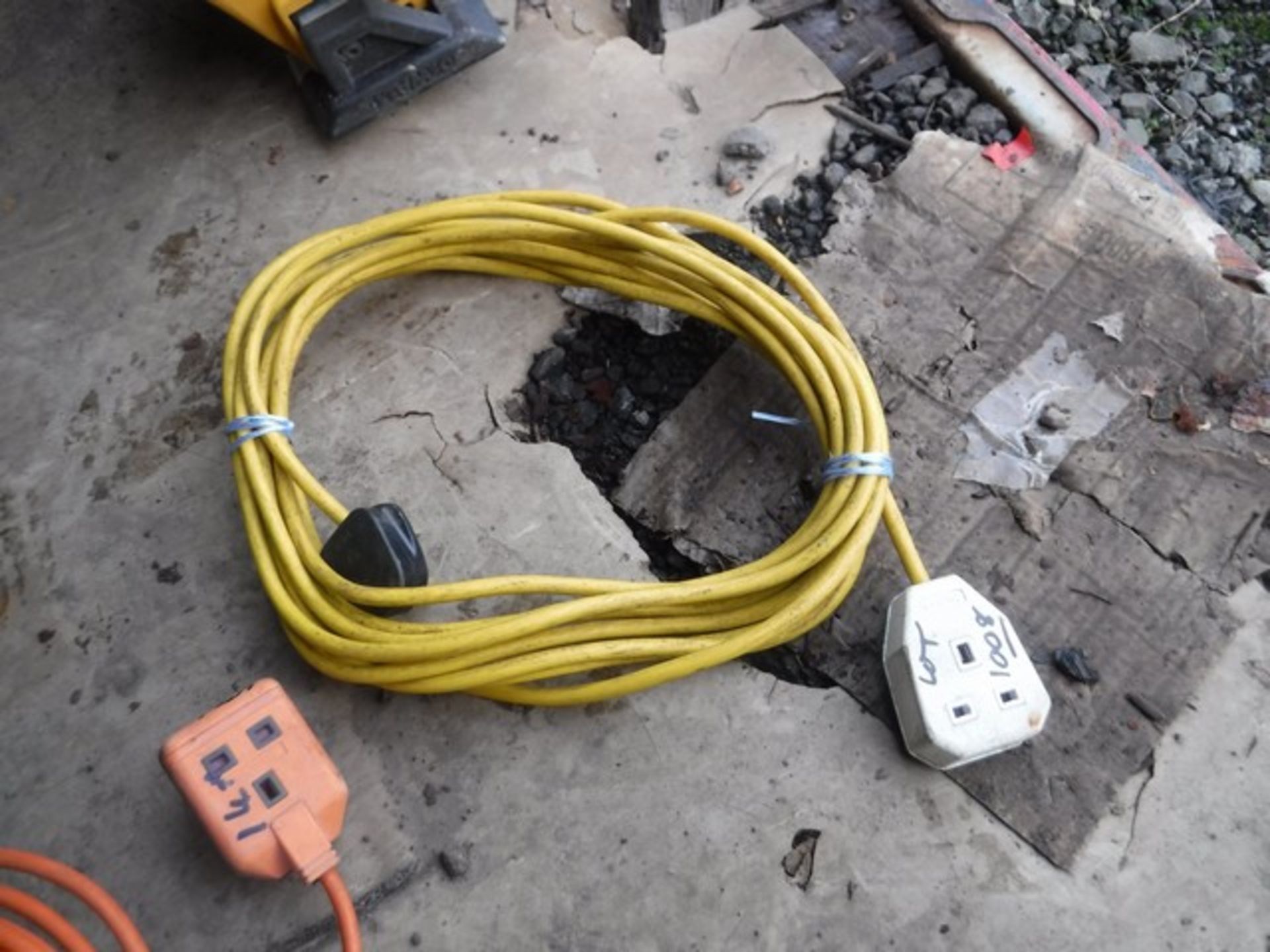 VARIOUS EXTENSION CABLES, 2x3 PRONG CONNECTORS AND 1 SOCKET EXTENSION - Image 10 of 13