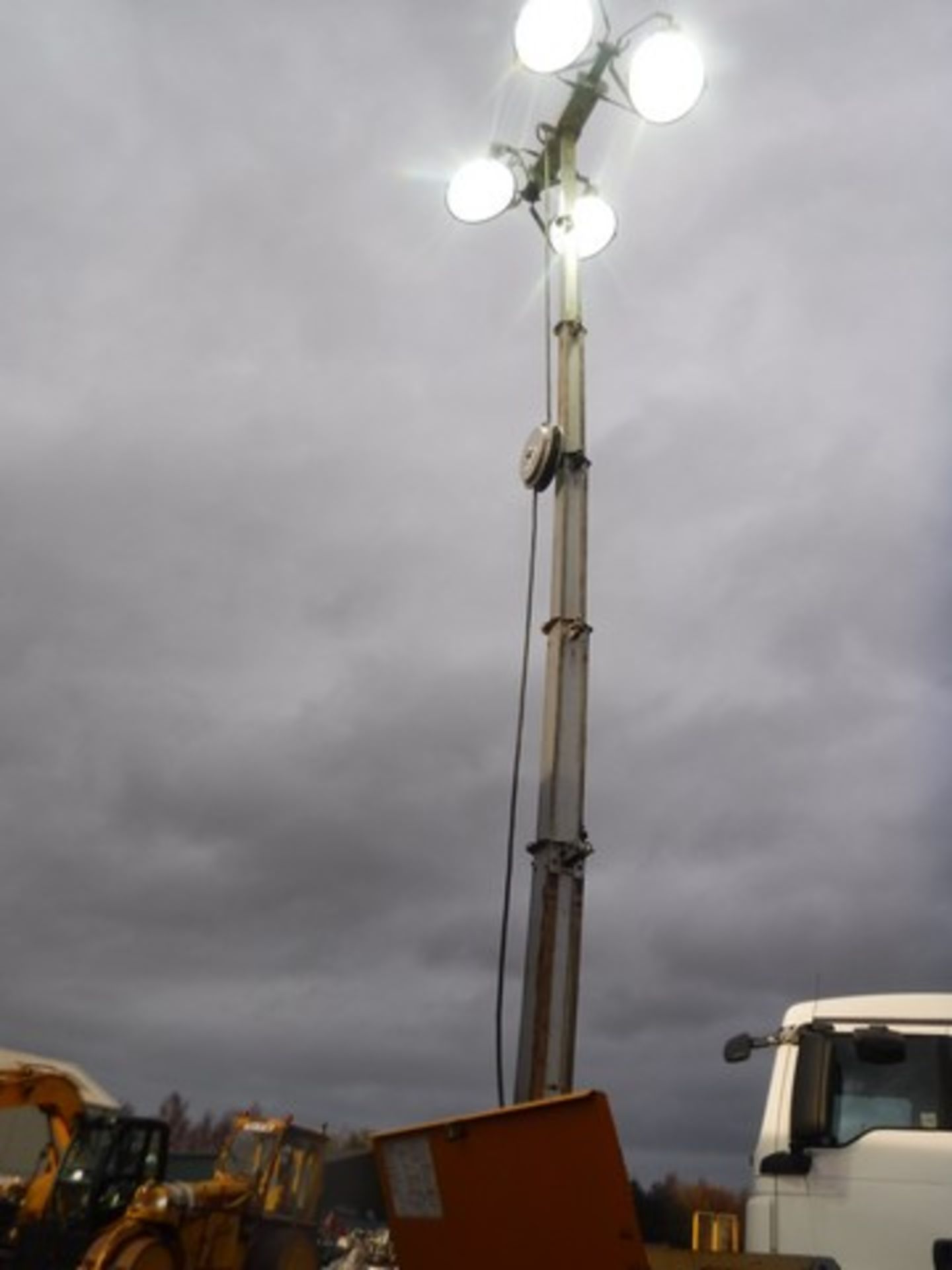 ARCOGEN PORTABLE LIGHT TOWER 4 LIGHTS SINGLE AXLE TRAILER - Image 18 of 19