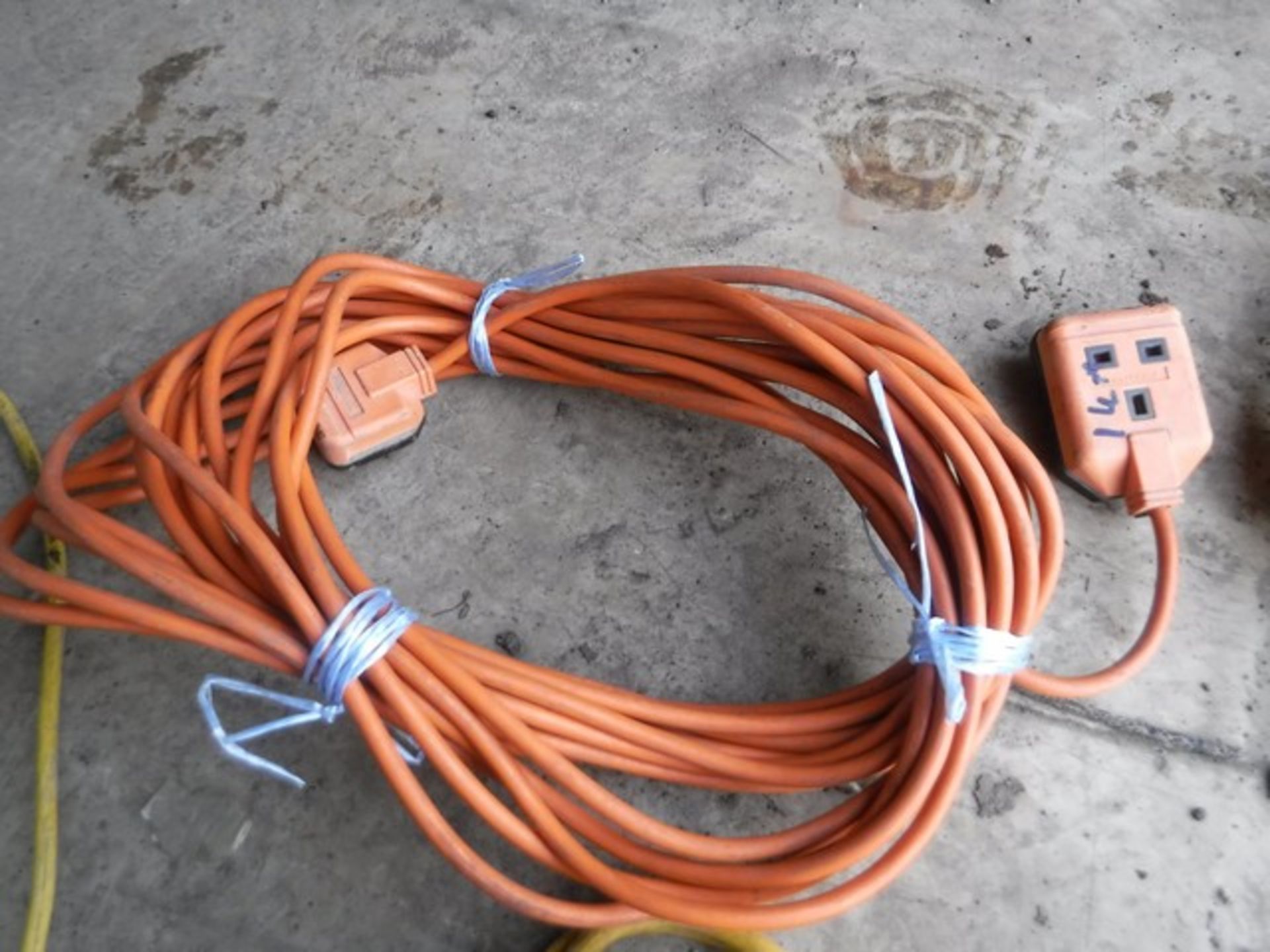VARIOUS EXTENSION CABLES, 2x3 PRONG CONNECTORS AND 1 SOCKET EXTENSION - Image 11 of 13