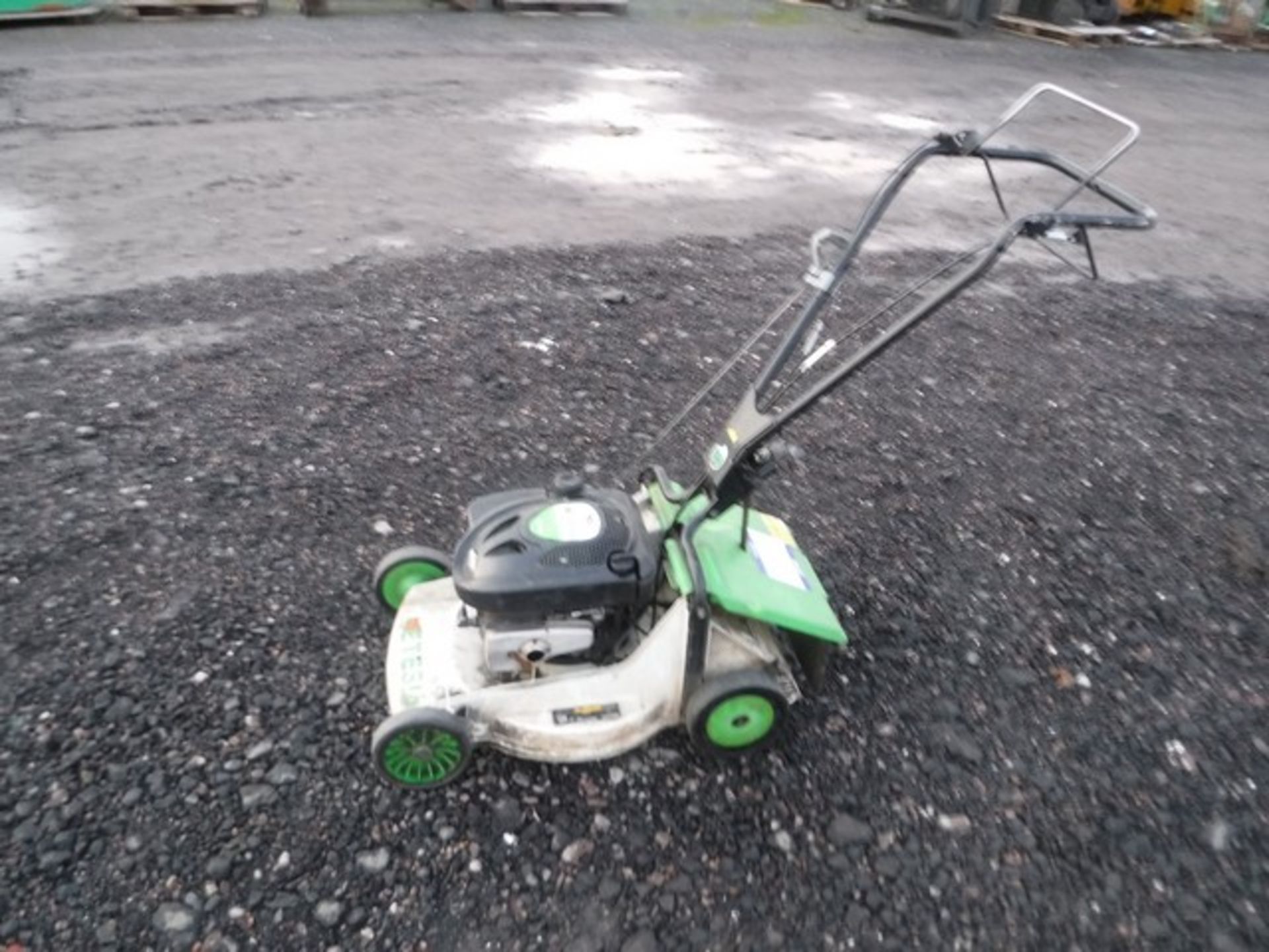 ETESIA WALKALONG LAWN MOWER - NO BASKET SN - 9026396 - Image 5 of 9