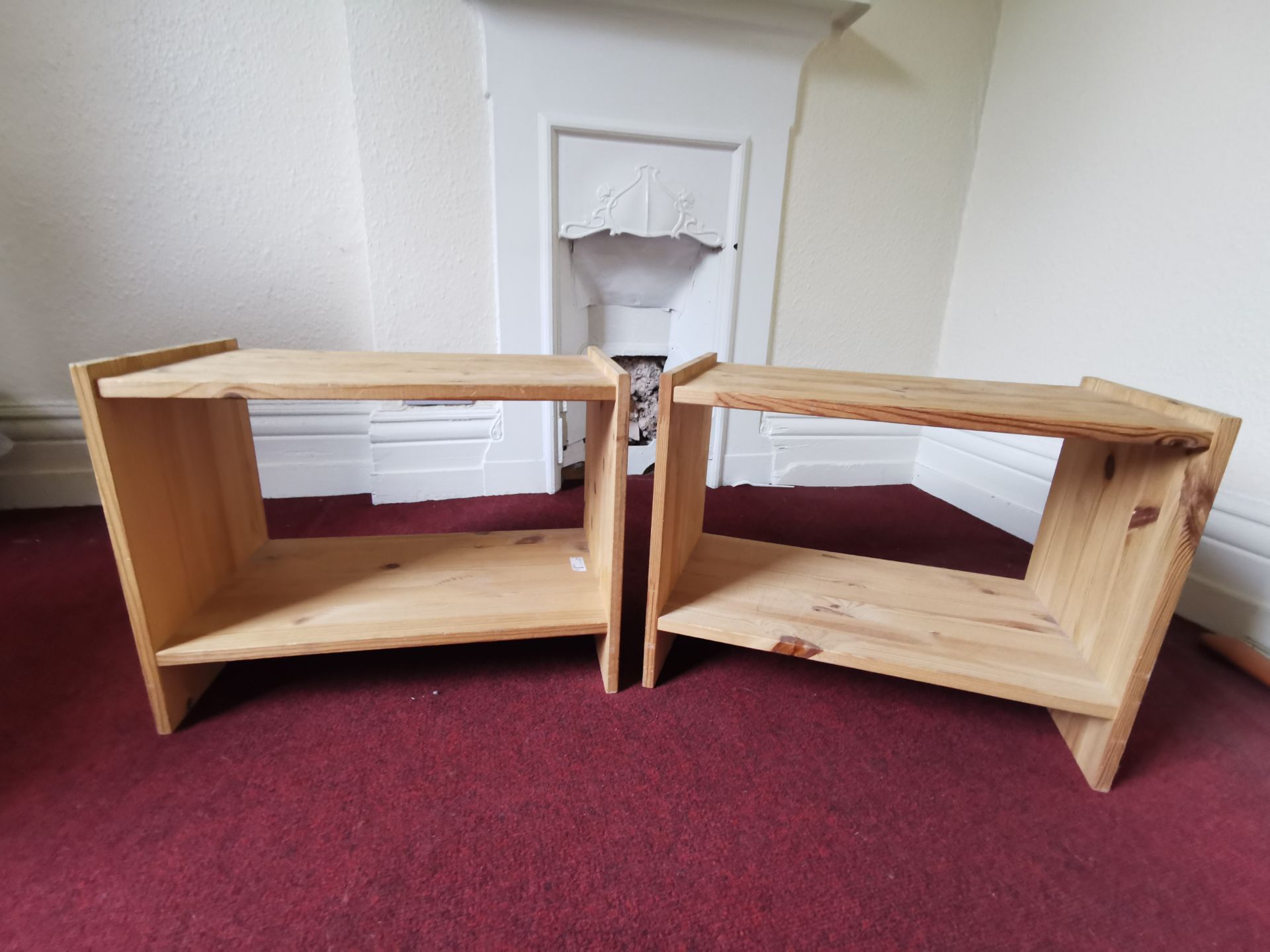 2x Small wooden shelves