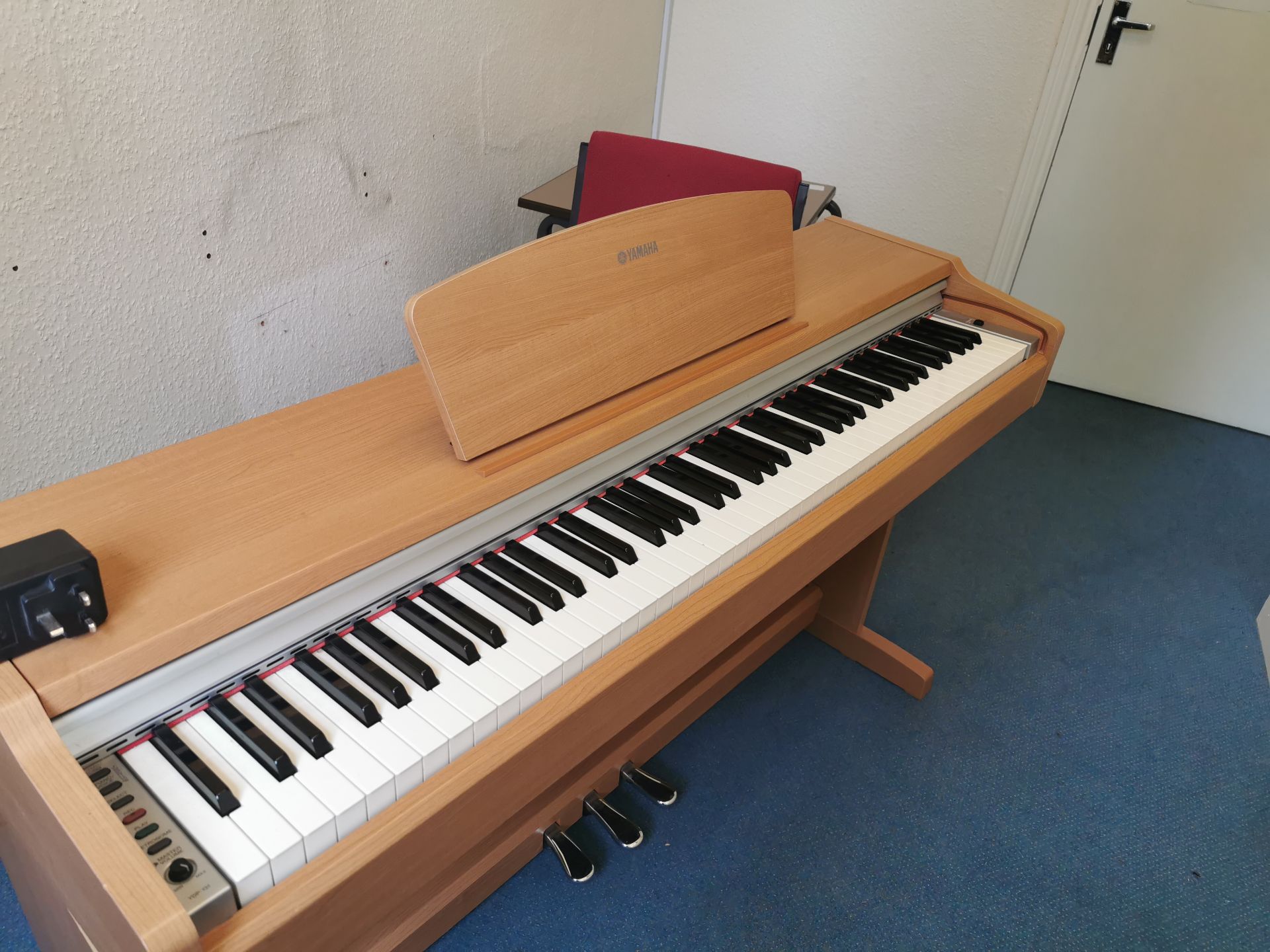 Yamaha electric Piano - Image 6 of 6