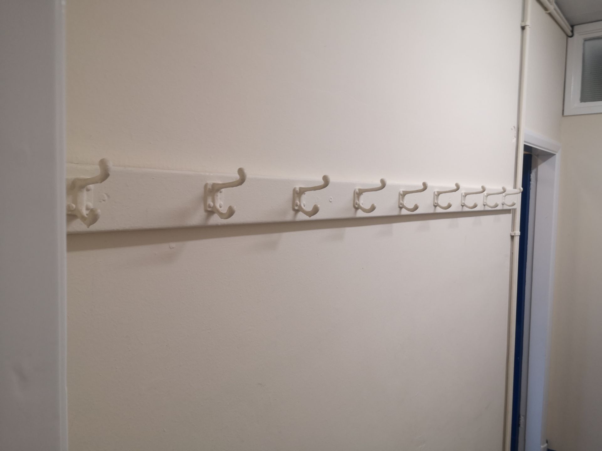 3x vintage coat hooks - Image 2 of 2