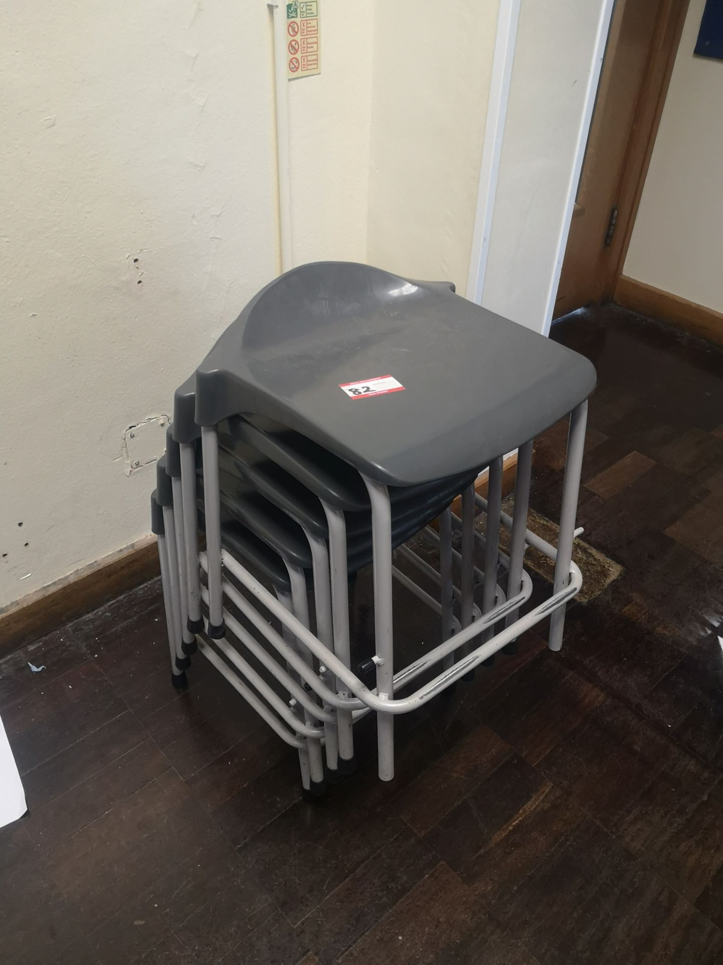 5 lab school stools