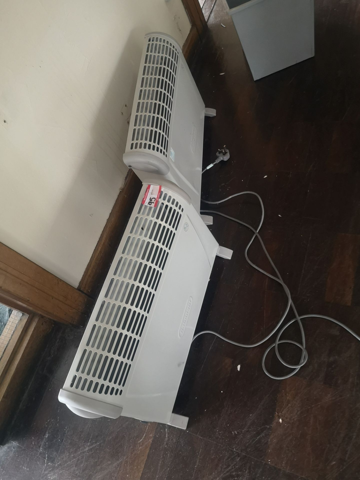 2x Electric Heaters