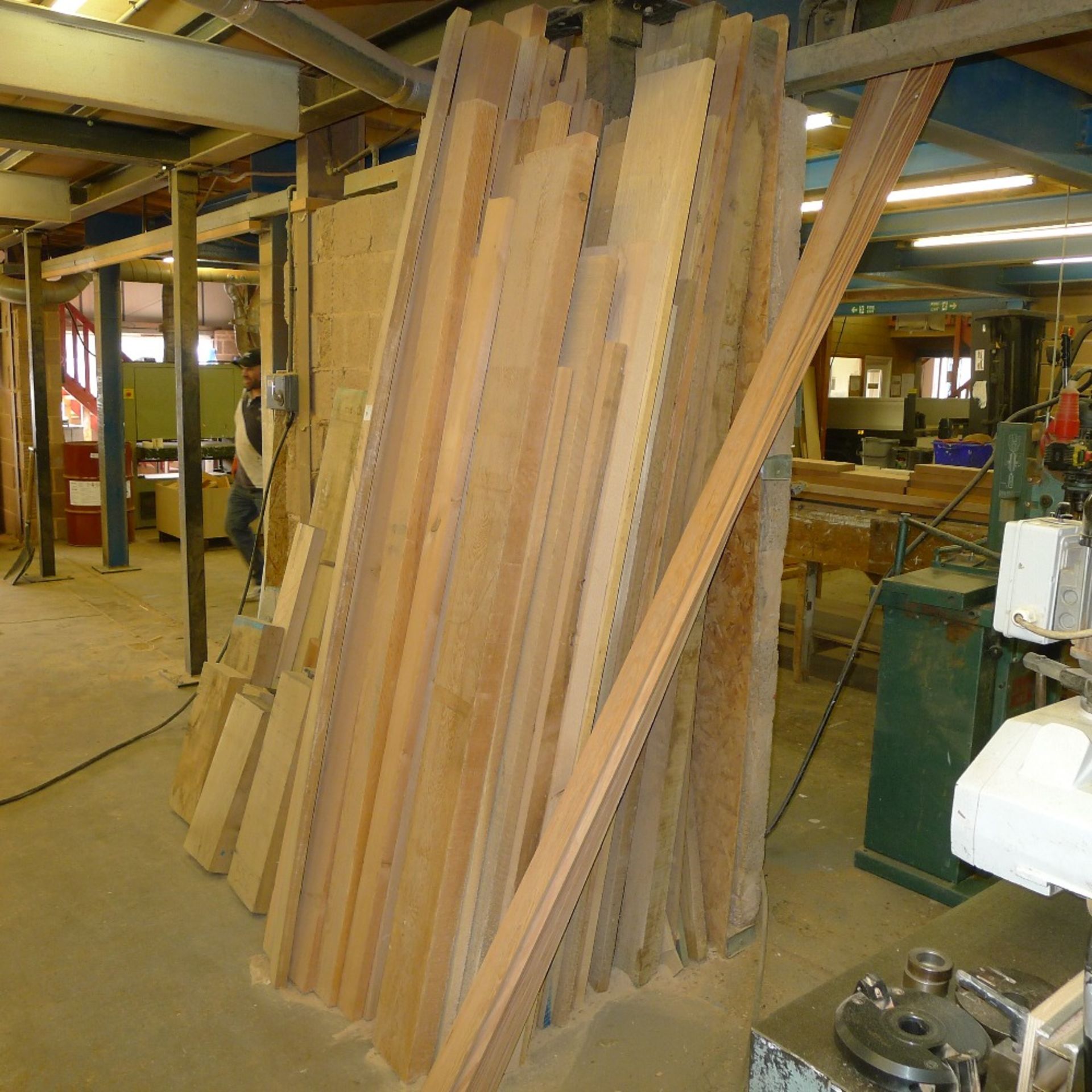 A quantity of various timber including European oak, beech, sapele, ash, Douglas Fir etc. On left - Image 5 of 6