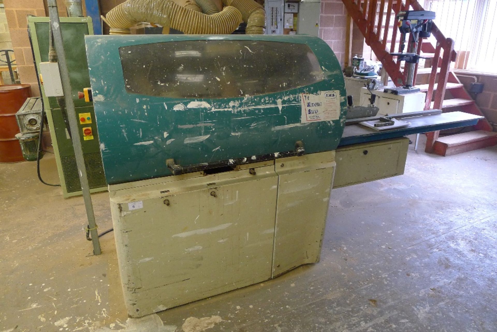 A 4 side automatic planer by Griggio type Quadro G22/4, YOM 2002, 3ph includes handle and