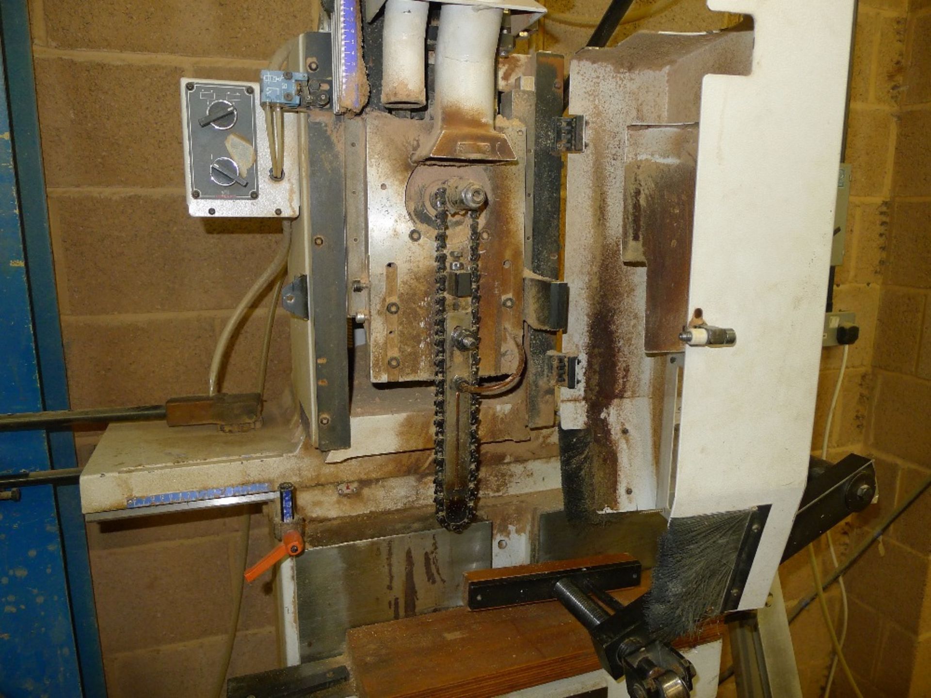 1 pnuematic chain mortiser by Centauro type CBO, YOM 2001 supplied with various accessories - Image 3 of 7