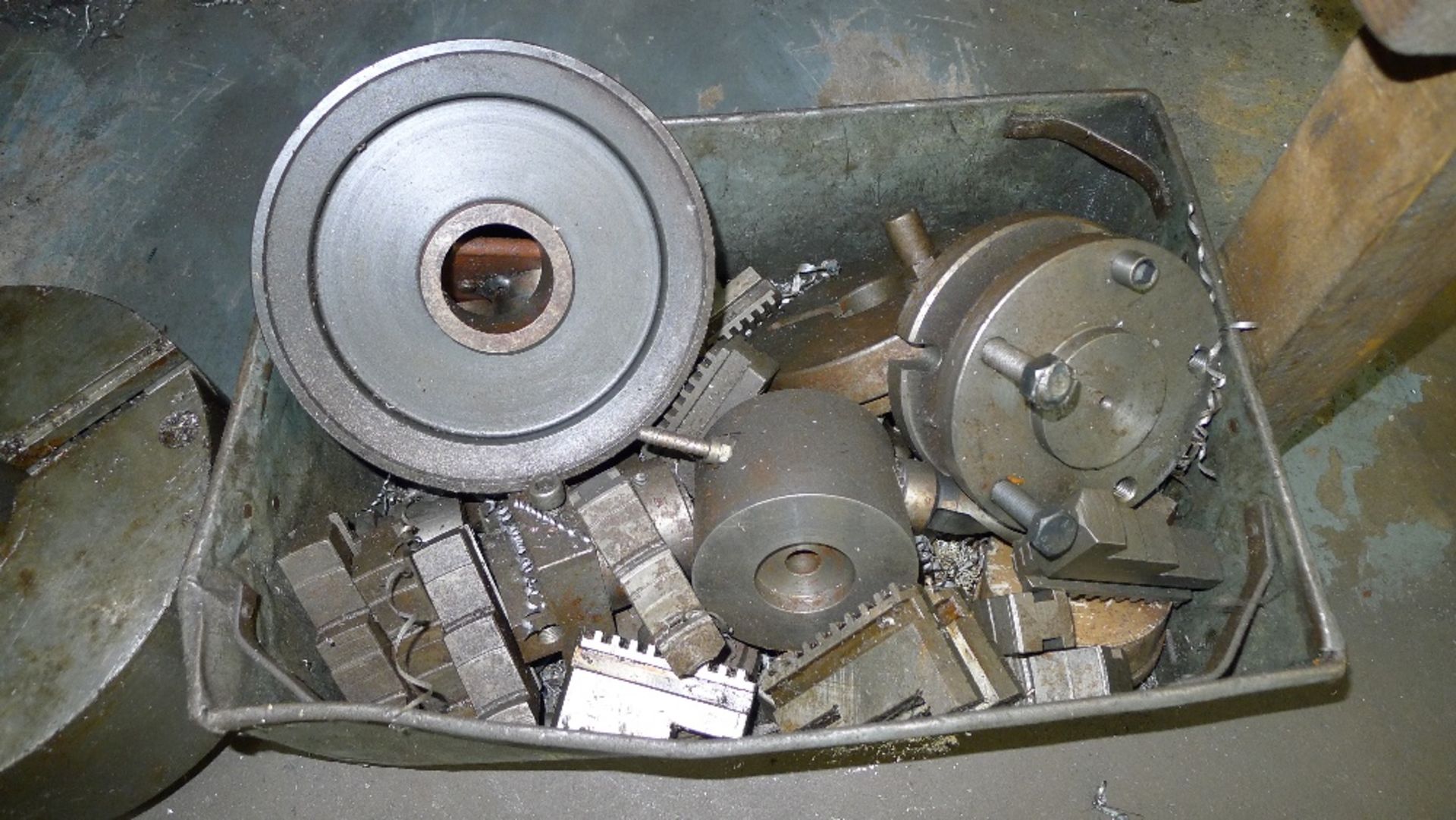 A quantity of various tooling including 2 x 3 jaw chucks, spare jaws, a tool holder etc - Image 2 of 4