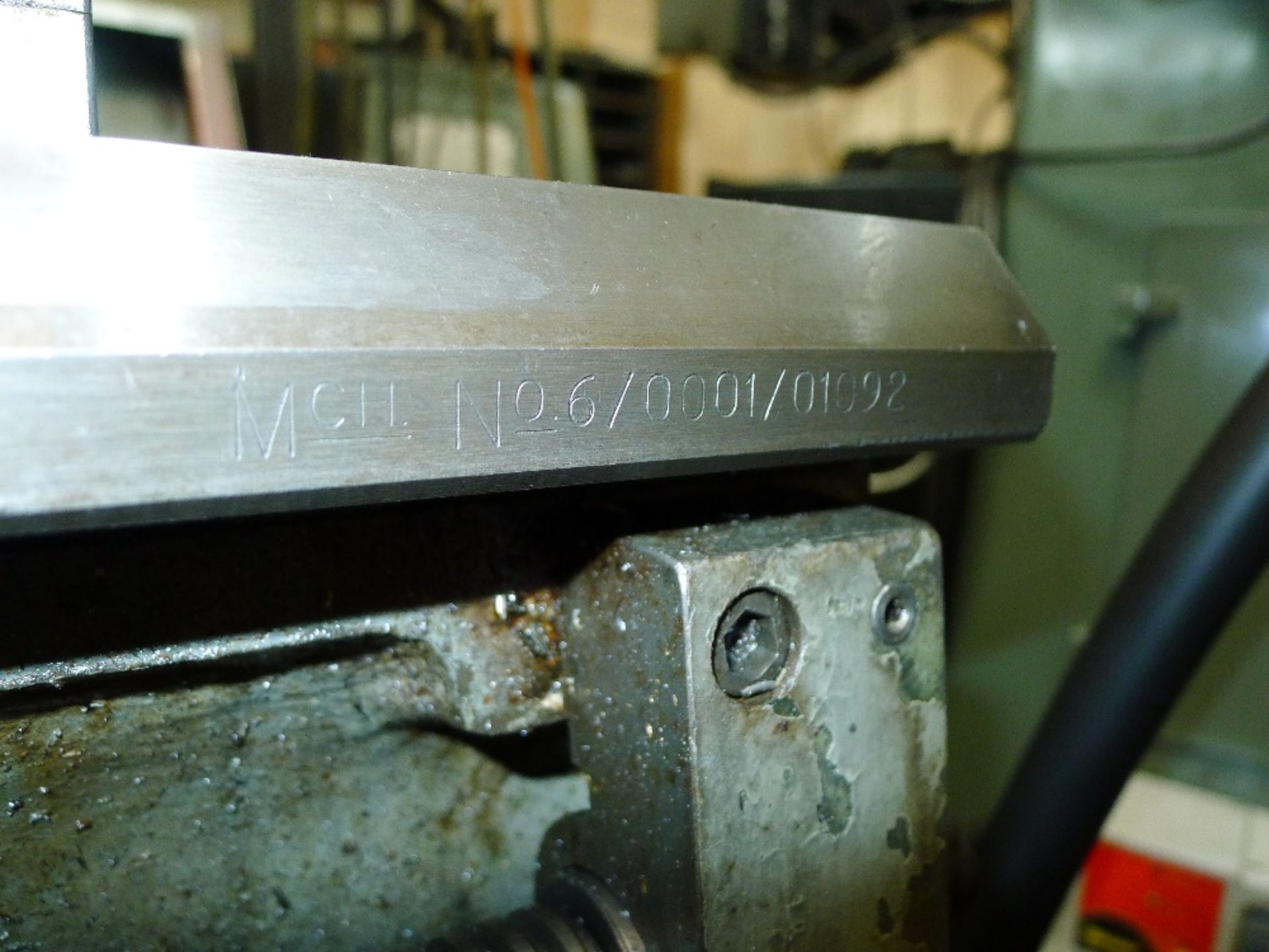 1 Colchester centre lathe type Triumph 2000 serial no. 6/0001/01092, 3ph, overall bed length 1.3m, - Image 4 of 9