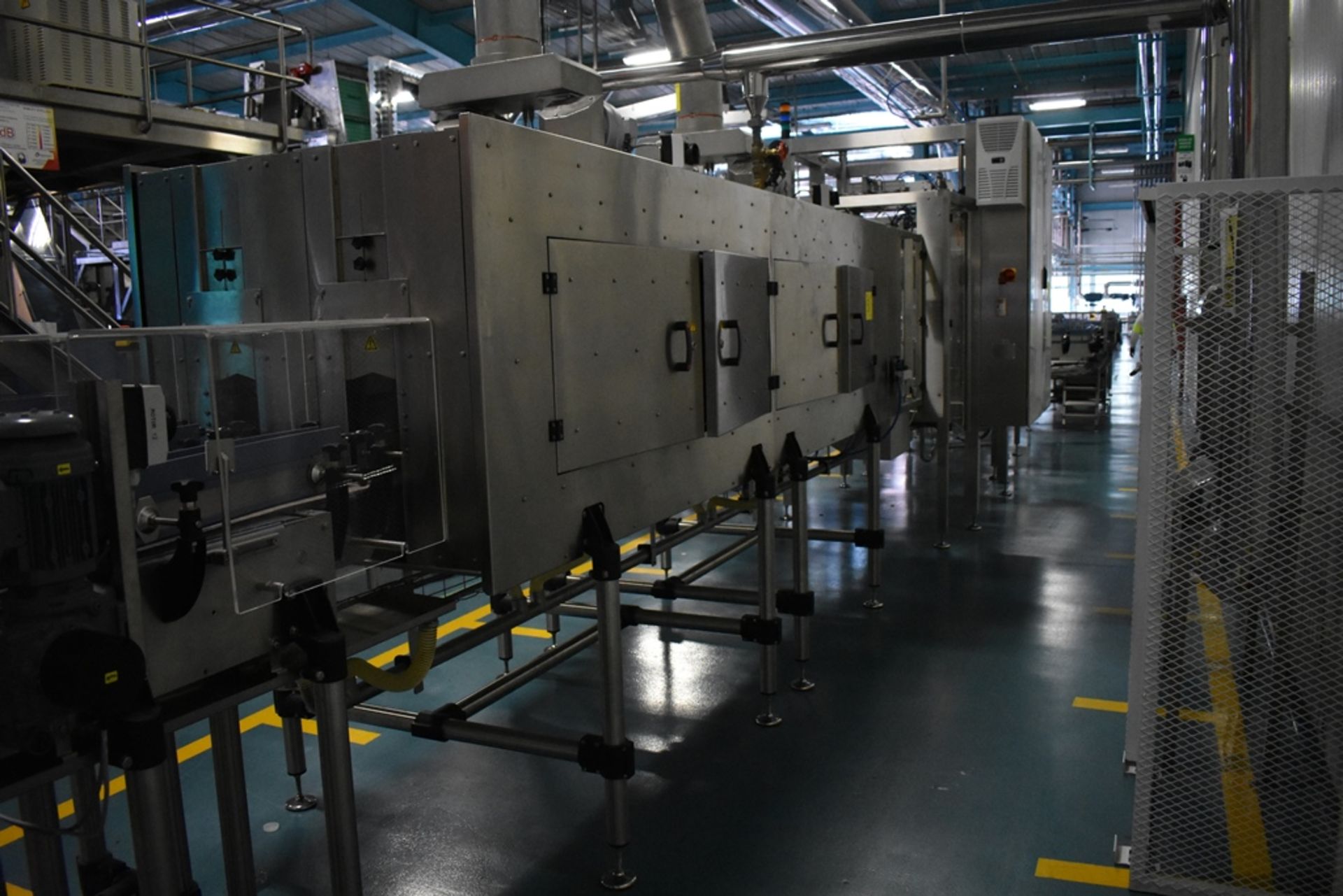 2019 Sleeve Technology Shrink Sleeve Labeling Line, S/N1902079, Consist of Bottle Air Drying Tunnel - Image 22 of 50