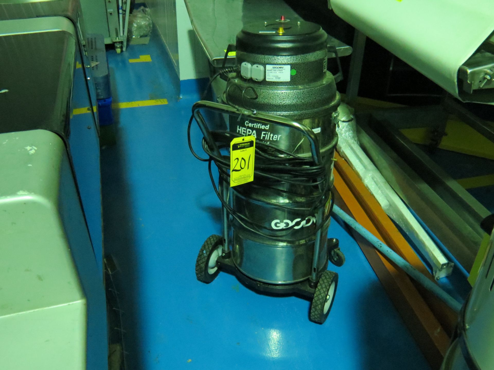 2 Vacuum brand Goodway, cleaners model VAC-2-HEPA, Series 011041/ 011040, Year 2006. - Image 4 of 9