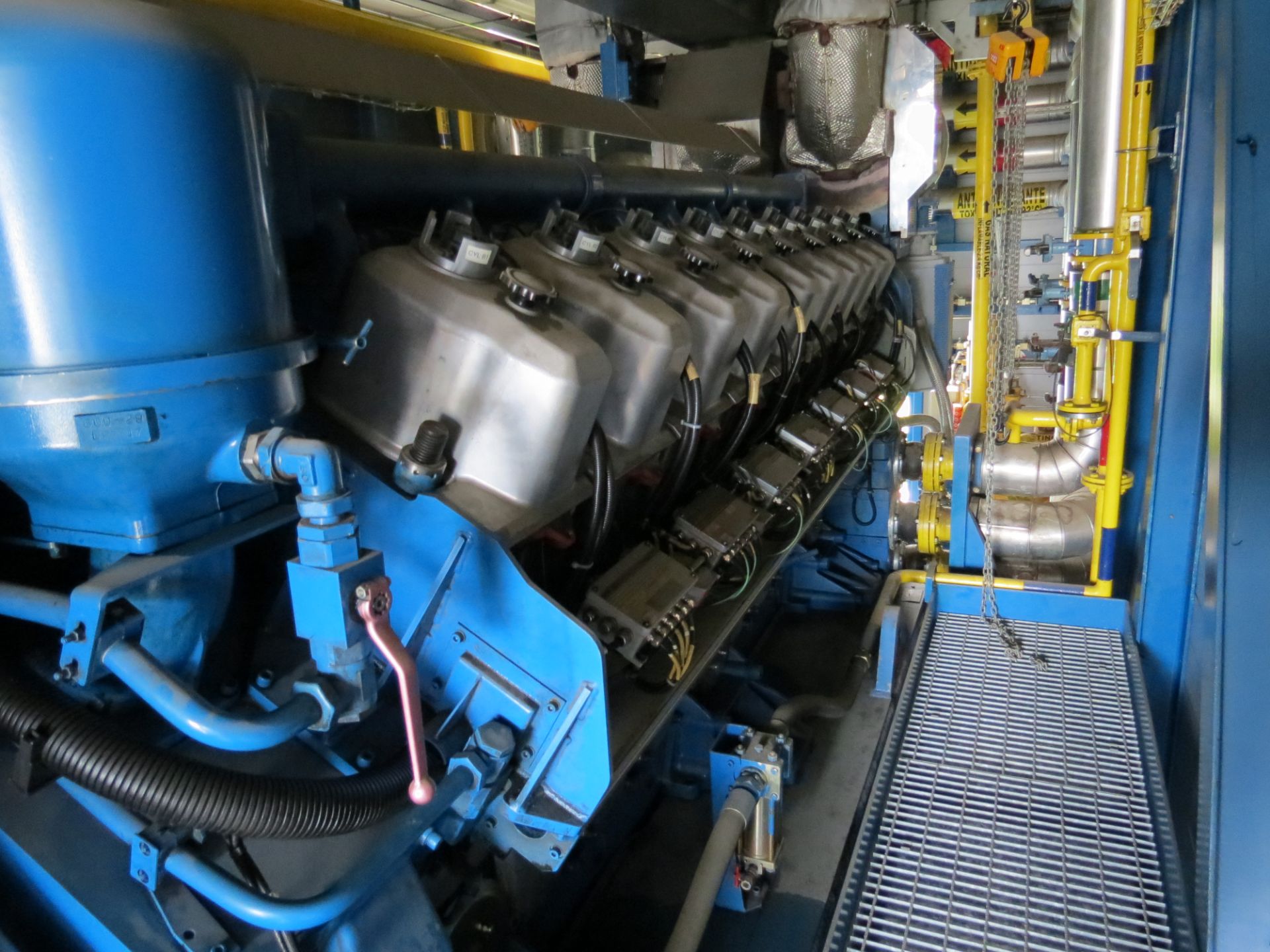 2001 Leroy Somer Emergency plant 18-cylinder Generator model LSA 56 L6-6P of 2840 KW/ 3550KVA - Image 8 of 73