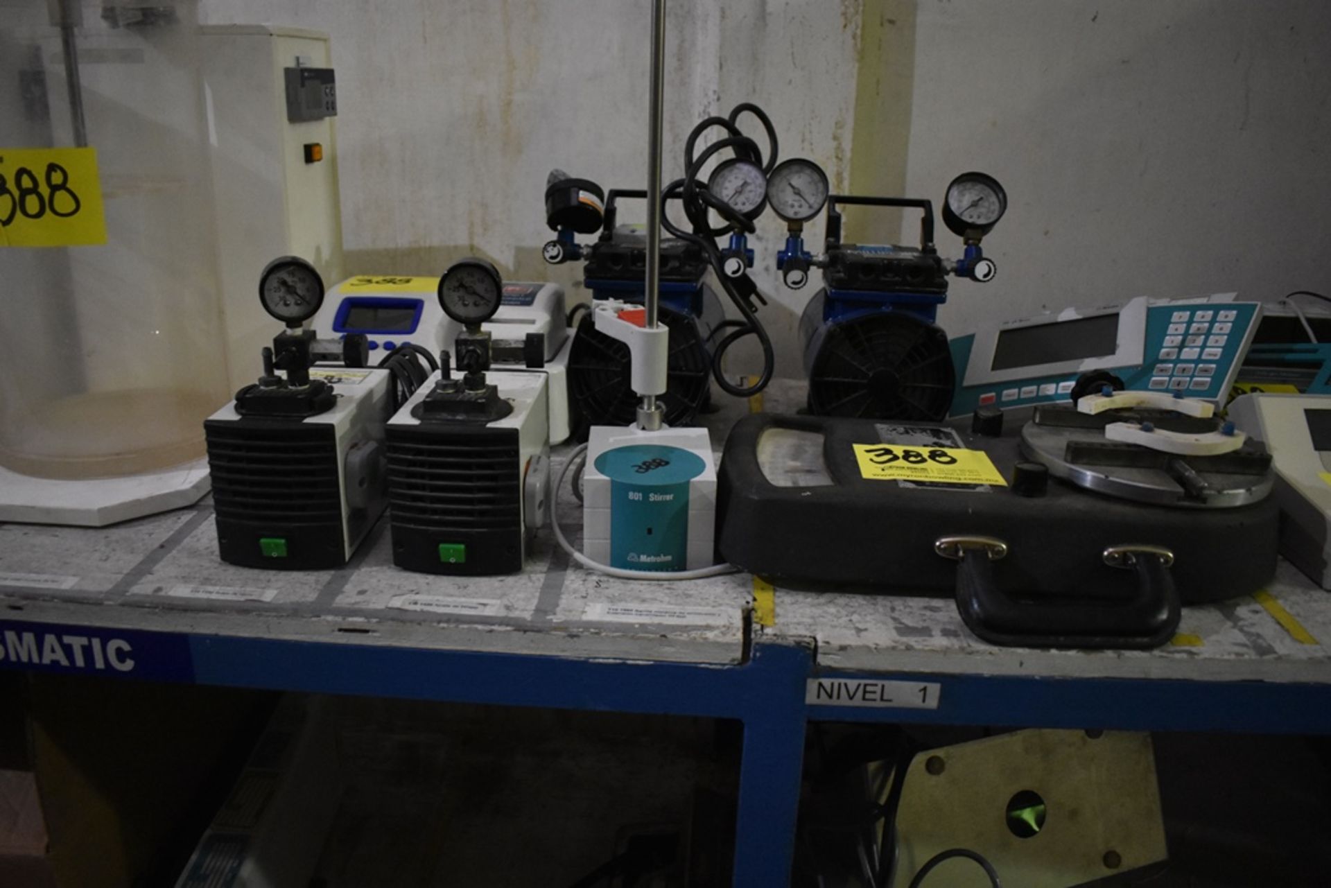 5 Oxygen analyzers and miscellaneous merchandise - Image 15 of 52