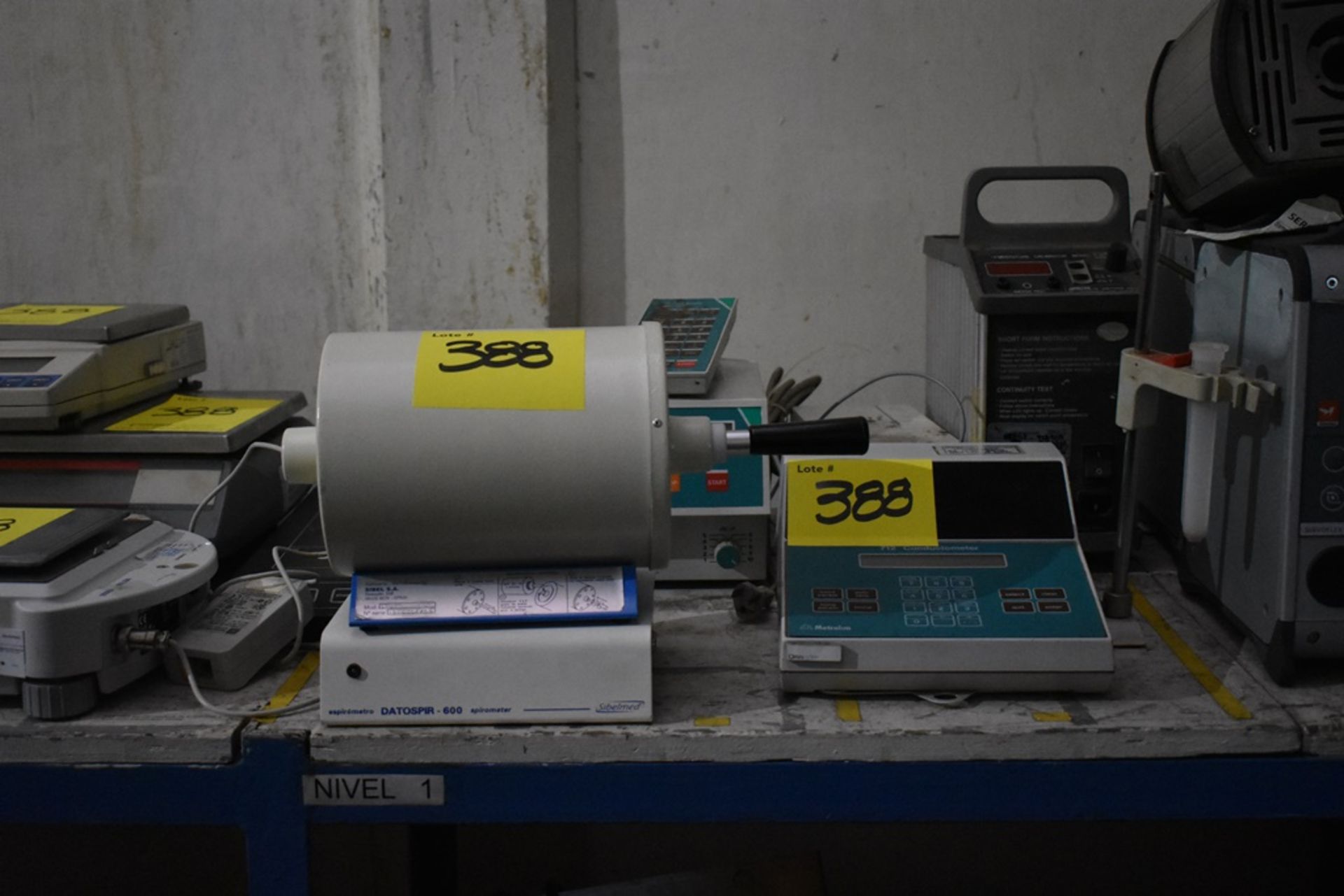 5 Oxygen analyzers and miscellaneous merchandise - Image 3 of 52