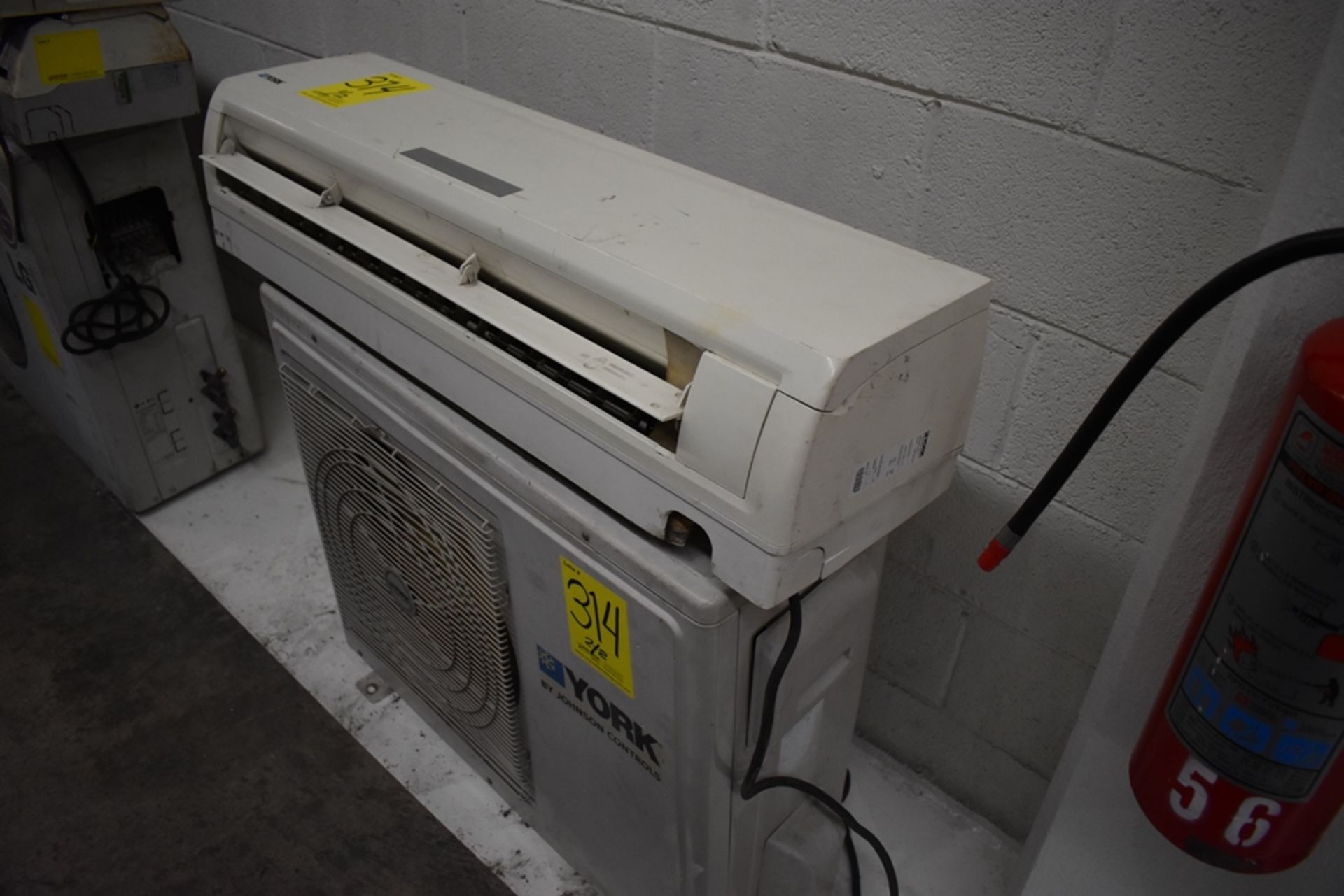 Mini Split brand York with capacity of 18,000 BTU/h - Image 5 of 6