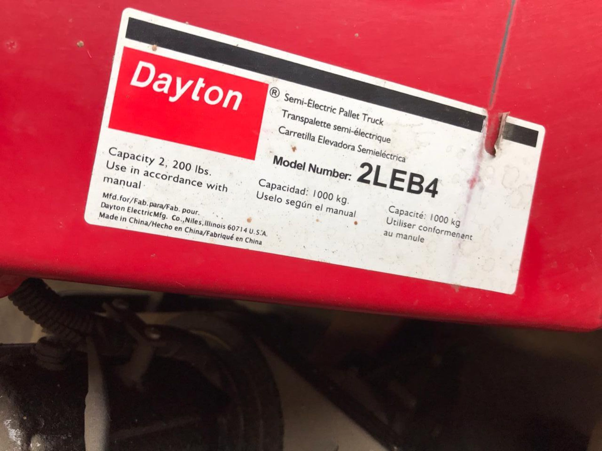 Dayton Electric Pallet Jack Model 2LB4 Capacity 2,200 lb / 1,000 kg - Image 11 of 11