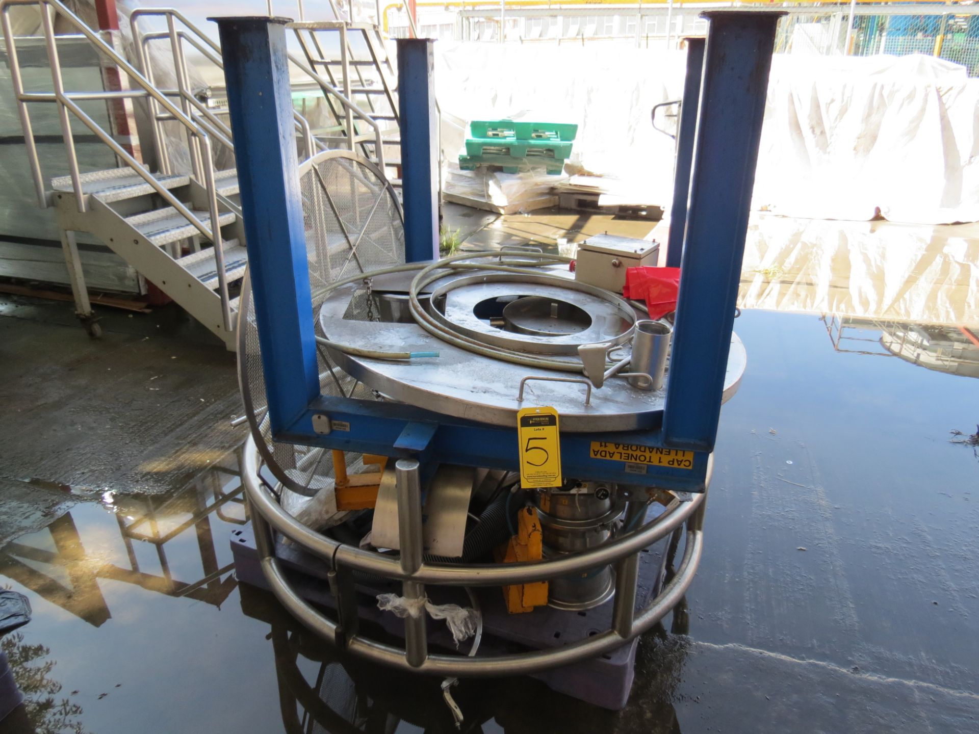 S/S Vibratory Hopper for Bulk Bag Filling of Powders, Includes Screens - Image 16 of 18