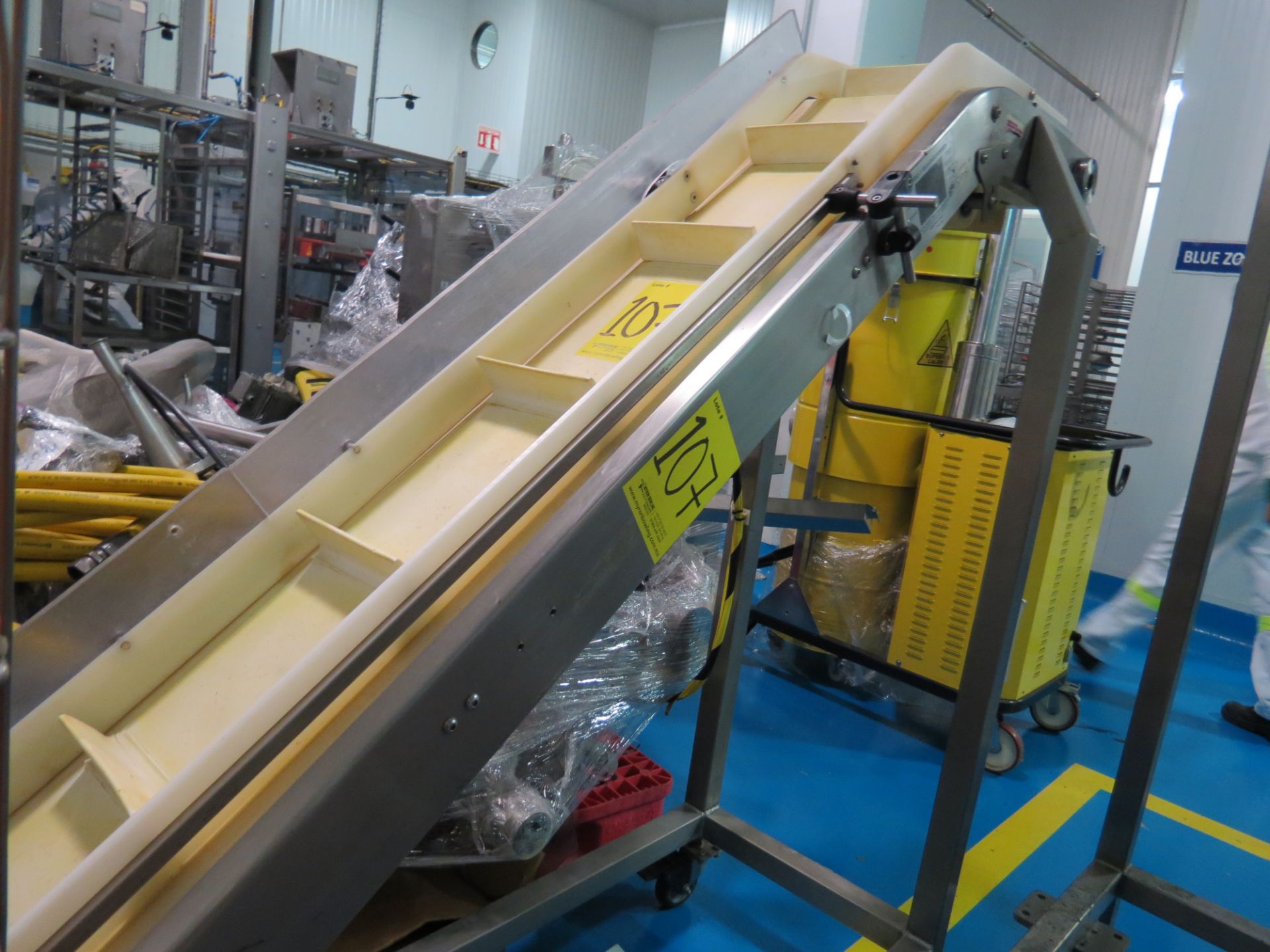 2008 Curved Conveyor Belt with a Portec Sigma gearmotor, 1.20 long m2008 - Image 11 of 13