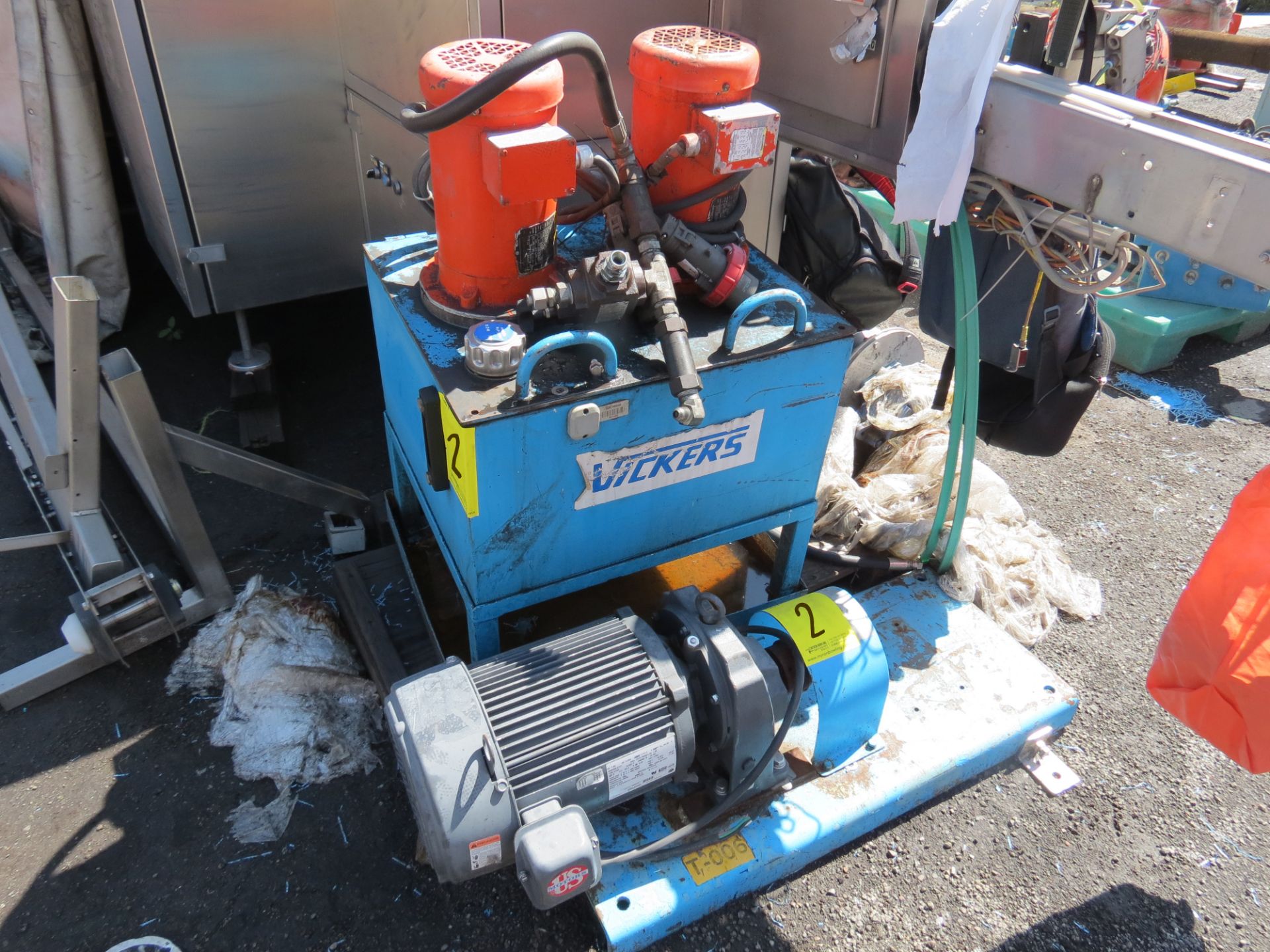 Vickers Hydraulic Pump, With (2) Motors, Baldor 3 HP, 230/460V, US Motor 7.5 HP, 230/460 V - Image 2 of 5