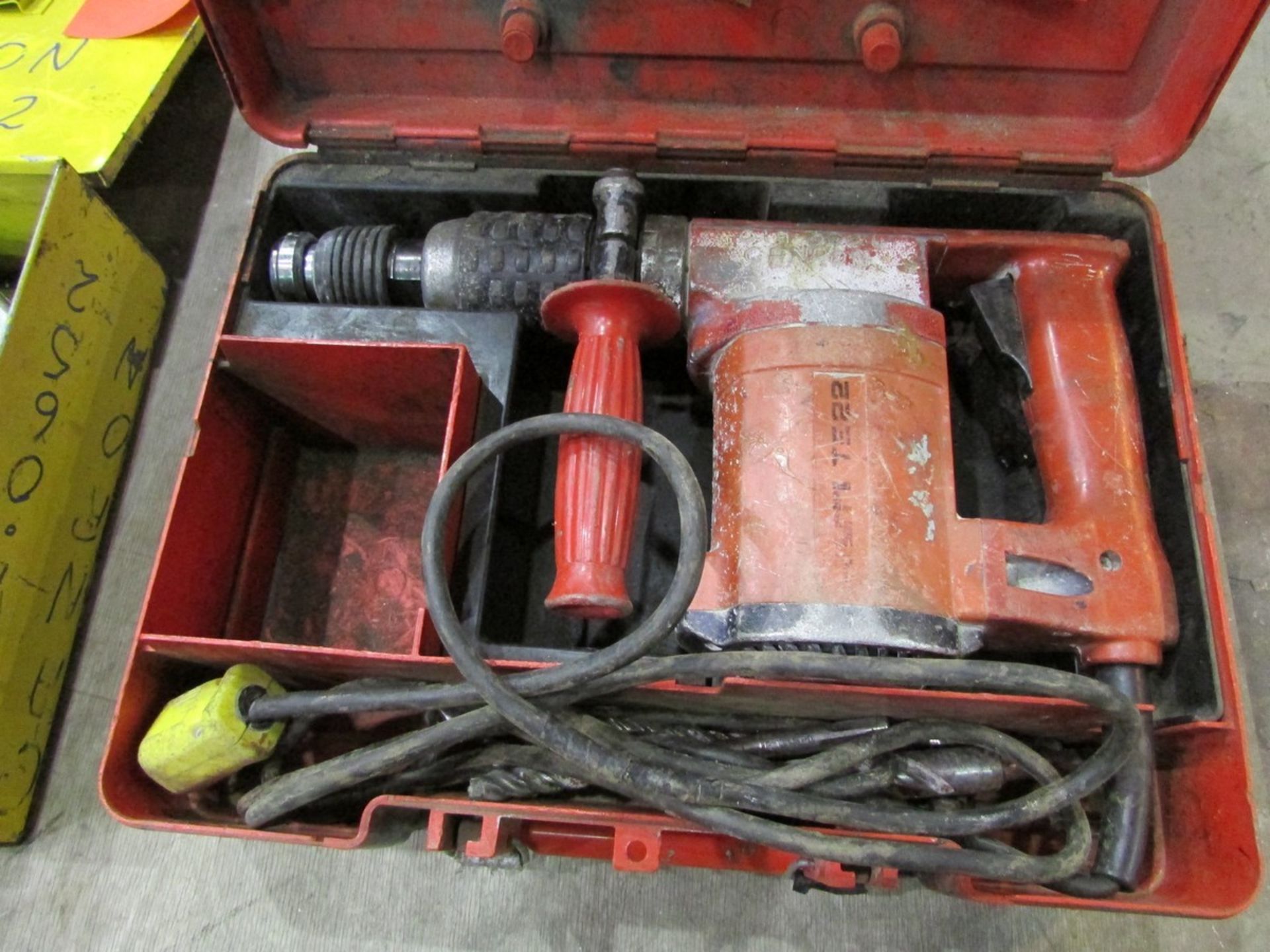 Hilti TE22 Hammer Drill w/ SOS Plus Drill Bits - Image 2 of 3