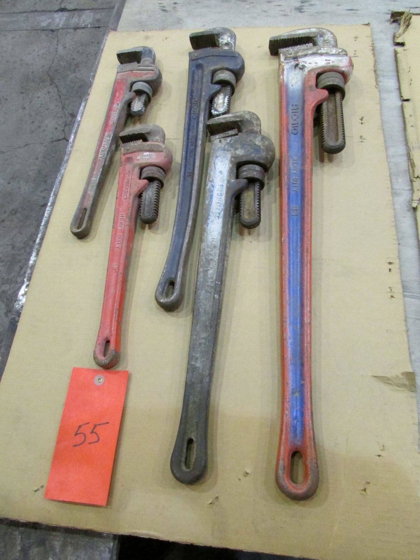 5 Pipe Wrenches from 18'' to 36''