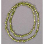 Lange Peridotkette