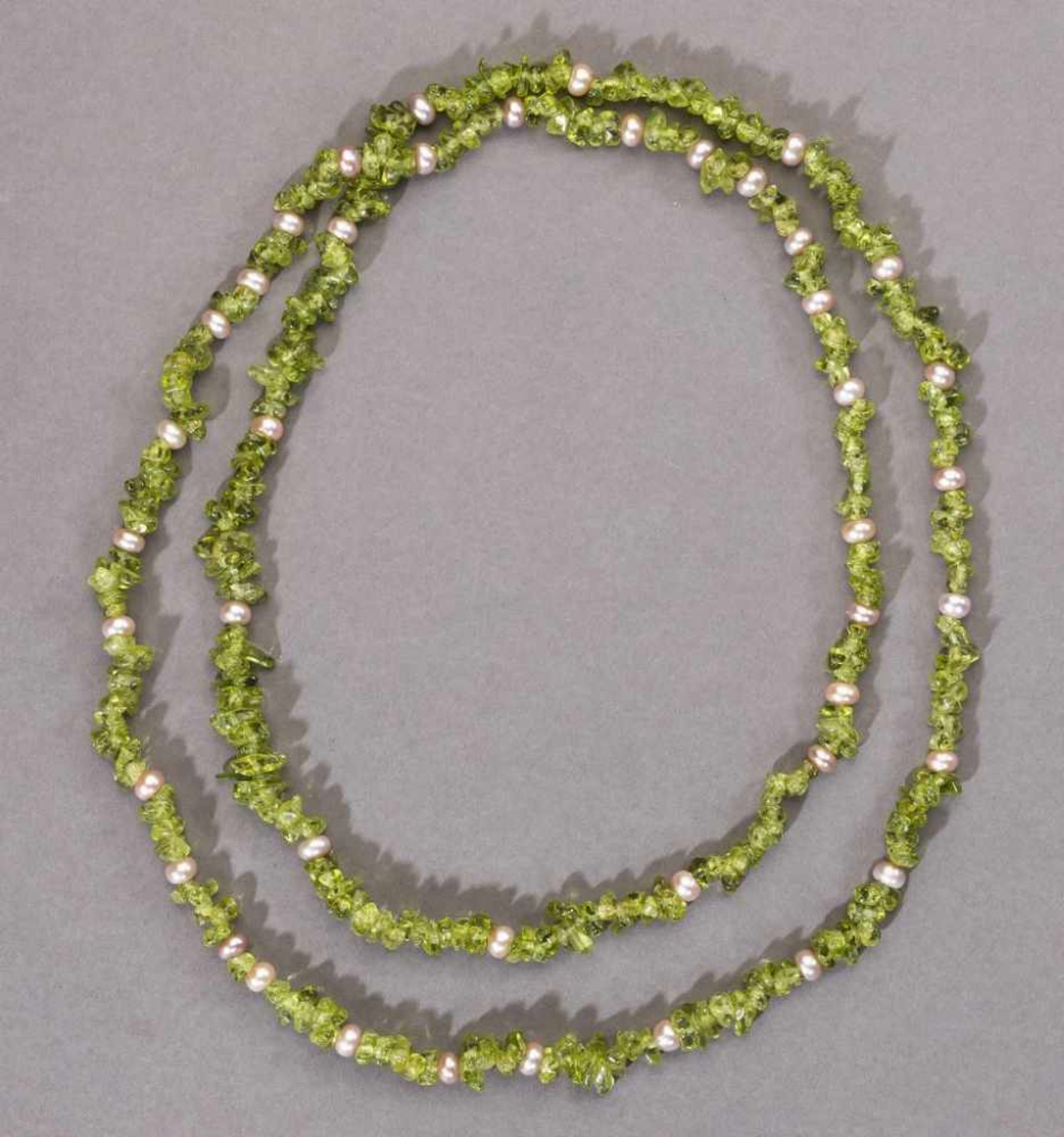 Lange Peridotkette