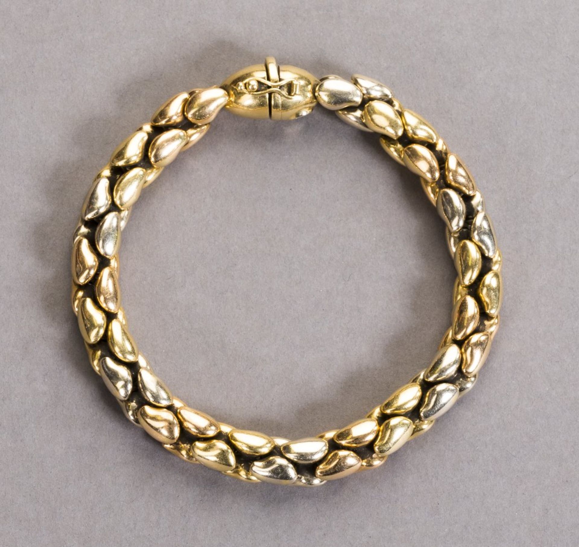 Goldenes Armband