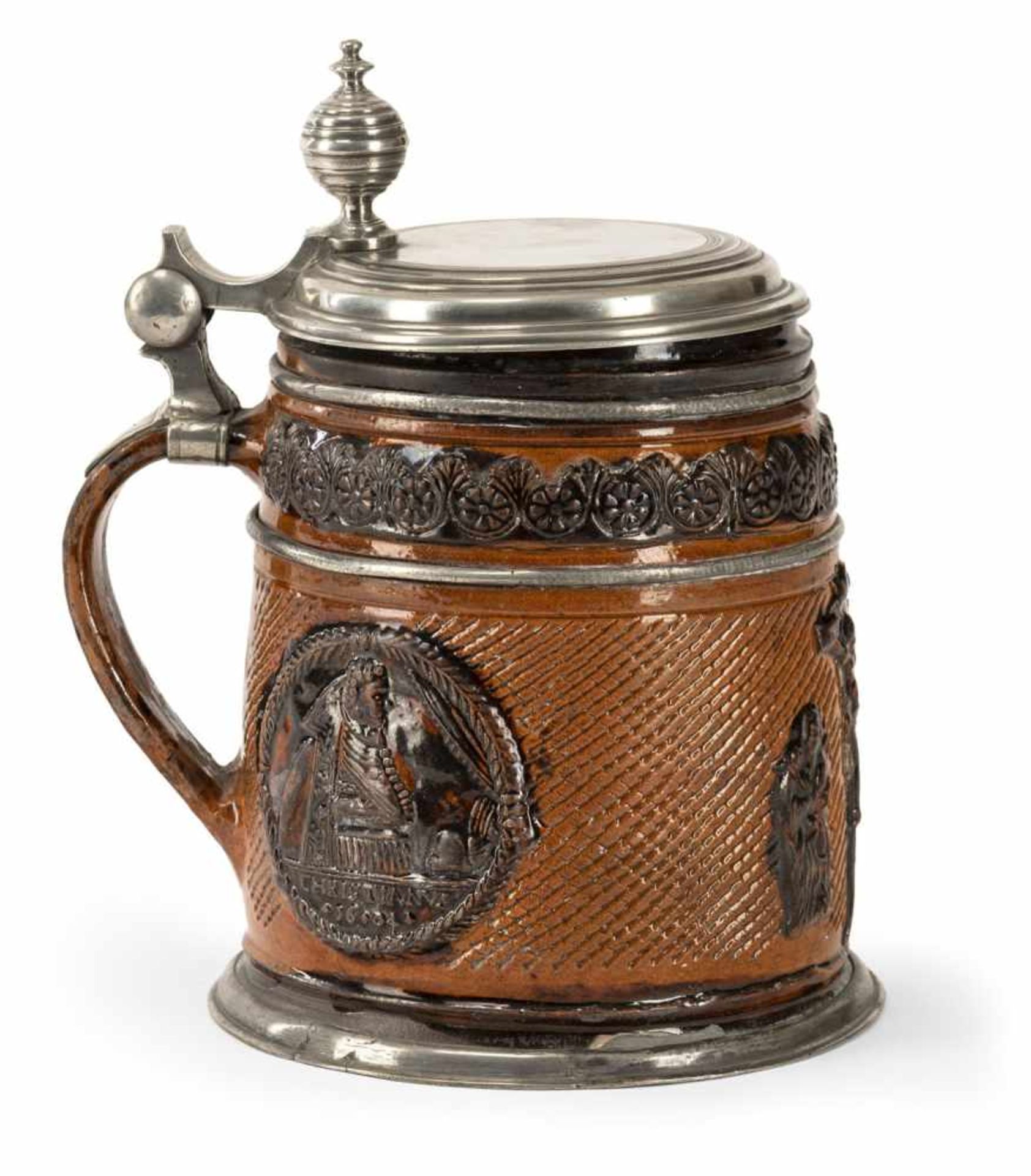 A BIG BROWN GLAZED STEIN, Saxony, 17th century. With relief shaped crucifixtion group at the front - Bild 2 aus 3