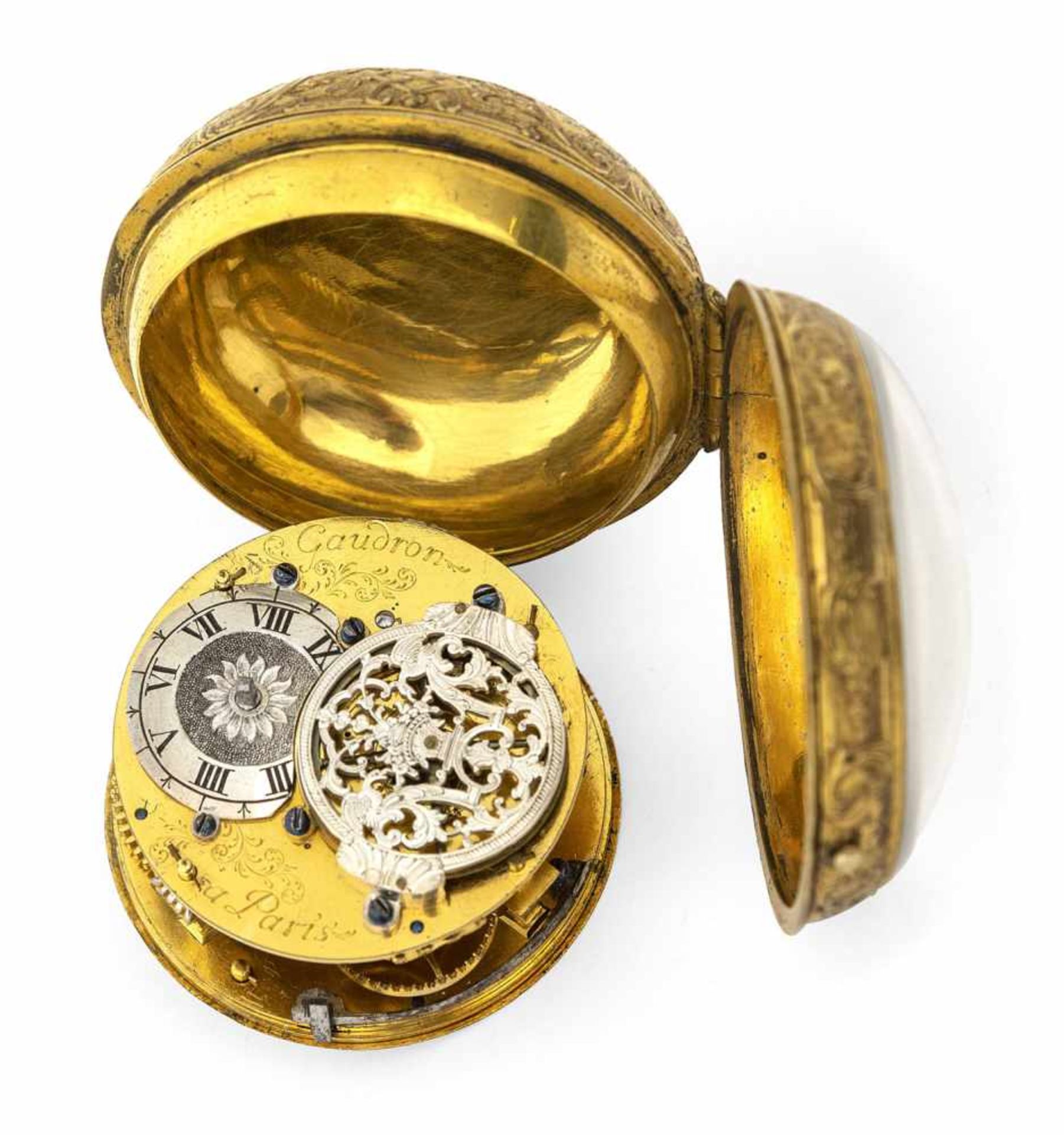 A splendid oignon, signed on movement Gaudron A Paris, France, c. 1690. Gilt bronze case. Gilt - Image 3 of 3