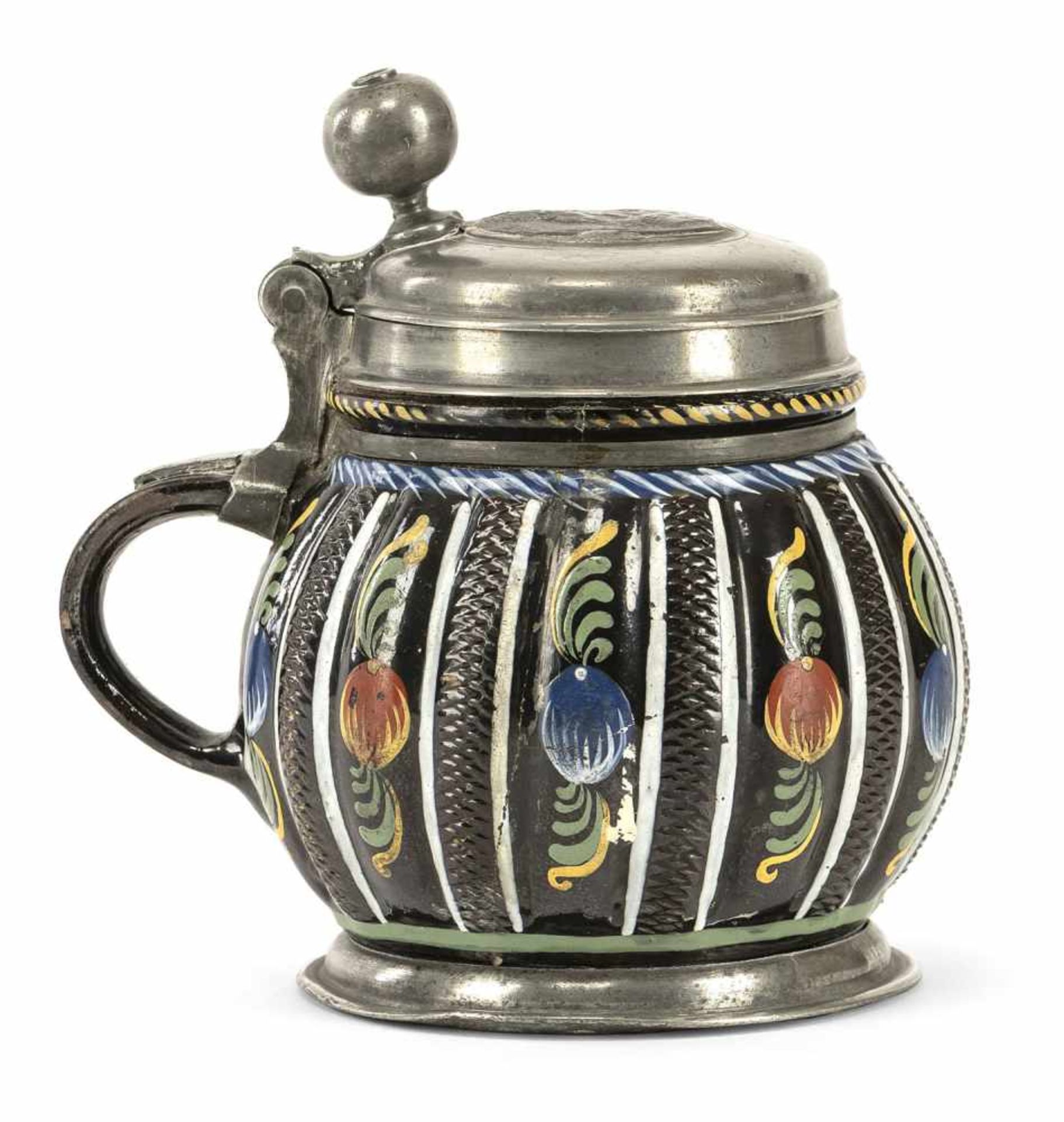 DIPPOLDISWALDE BROWN STEIN, polychrome pattern of pomegranates, pewter mounts. C. 1680. Damages. - Bild 2 aus 2