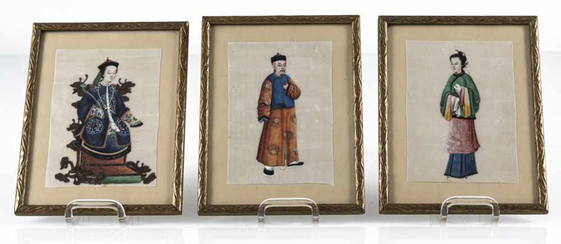Drei gerahmte Reisblattmalereien mit figürlichen Darstellungen - Bild 7 aus 7