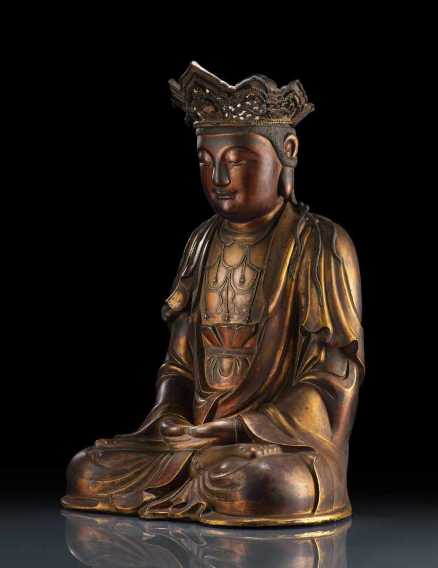 Feine Figur des Guanyin aus Trockenlack mit Krone - Image 2 of 12