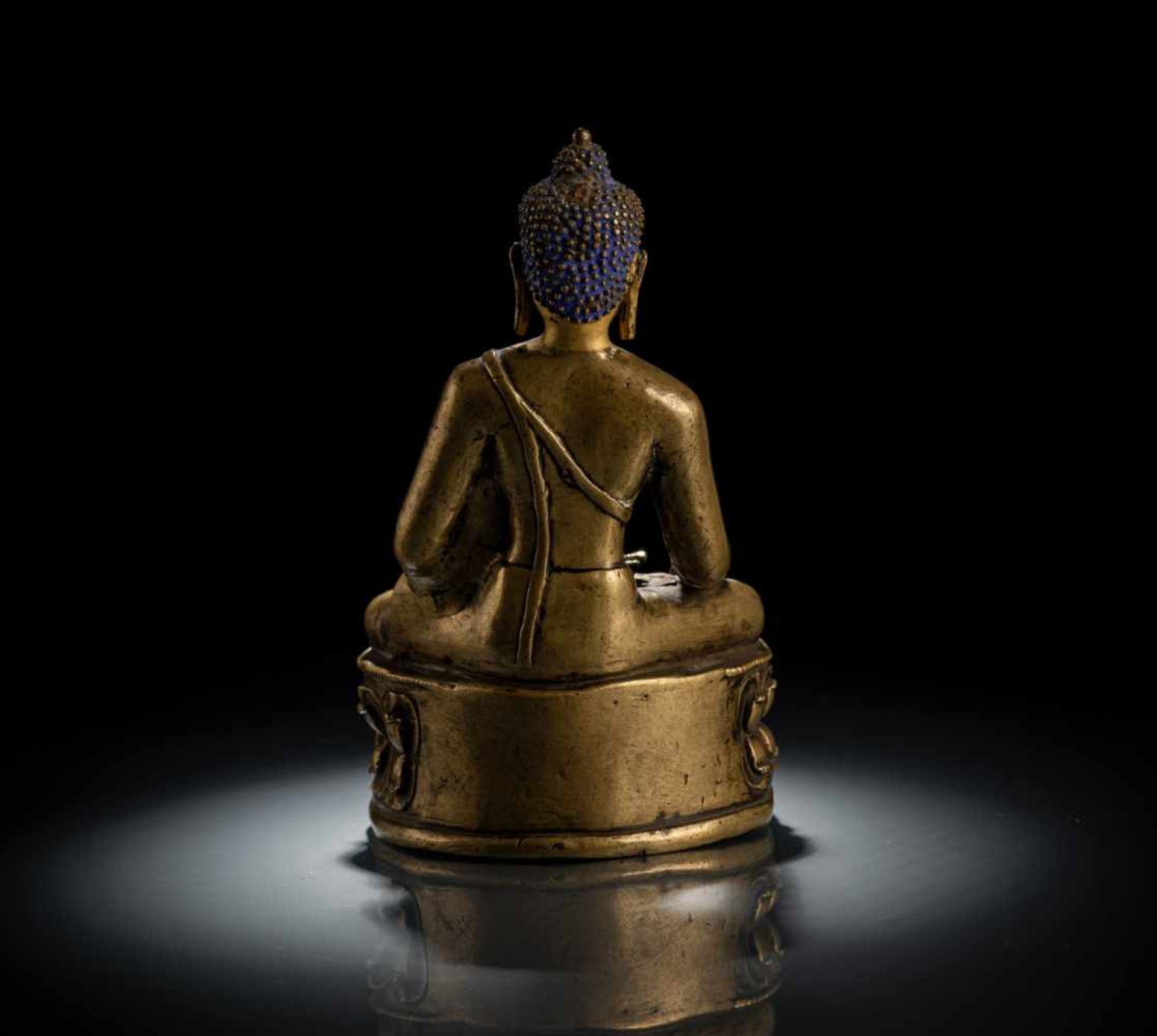 Bronze des Buddha Shakyamuni auf einem Lotos - Bild 4 aus 5