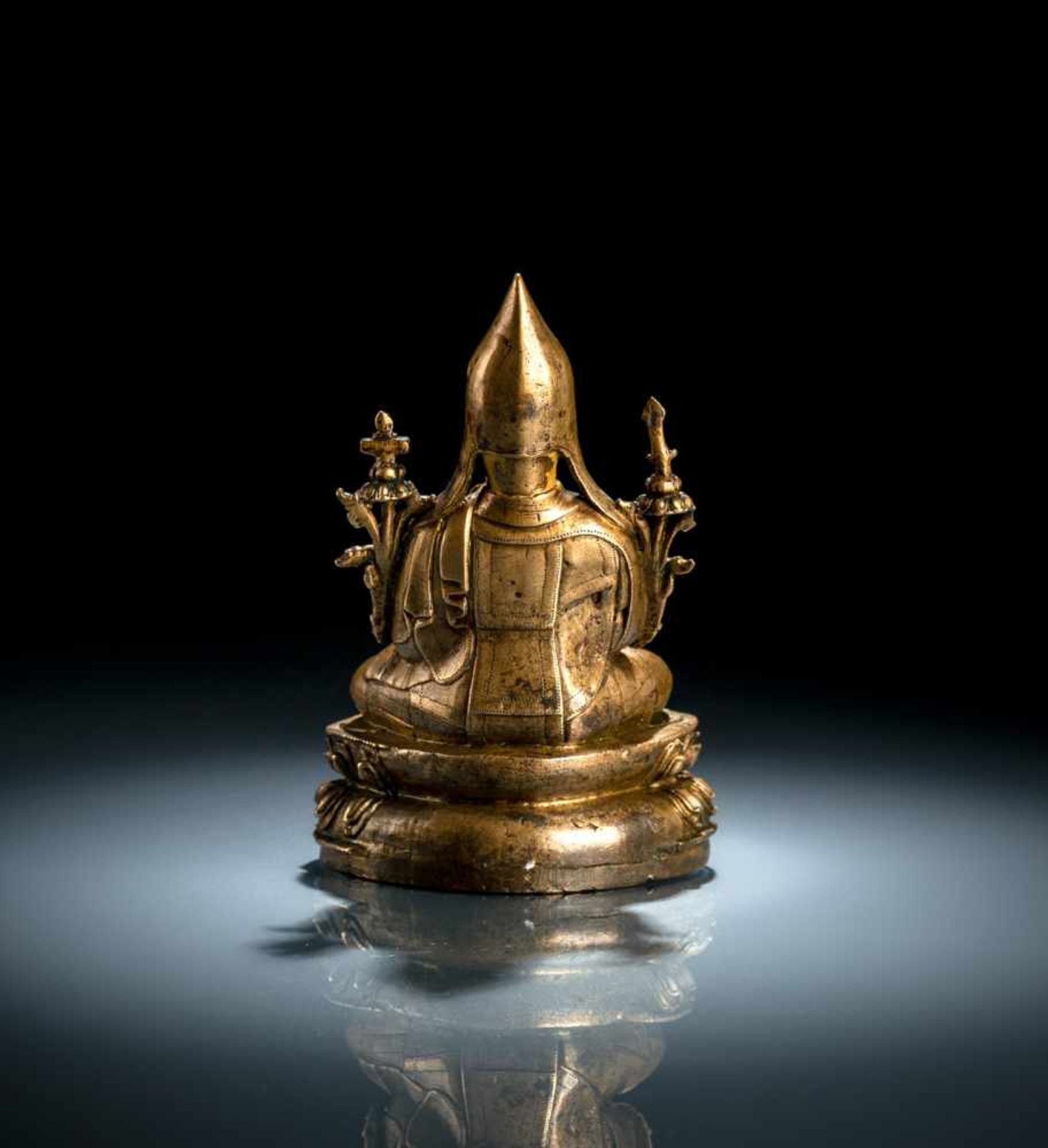 Feine Bronze des Tsongkhapa auf einem Lotos - Bild 3 aus 4