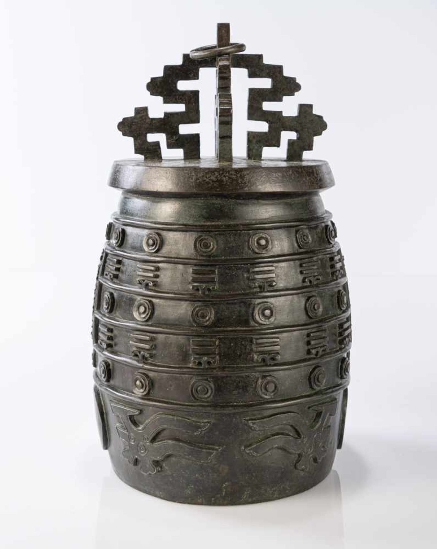 Schwere Glocke aus Bronze mit 'bagua'-Trigrammen - Bild 4 aus 8