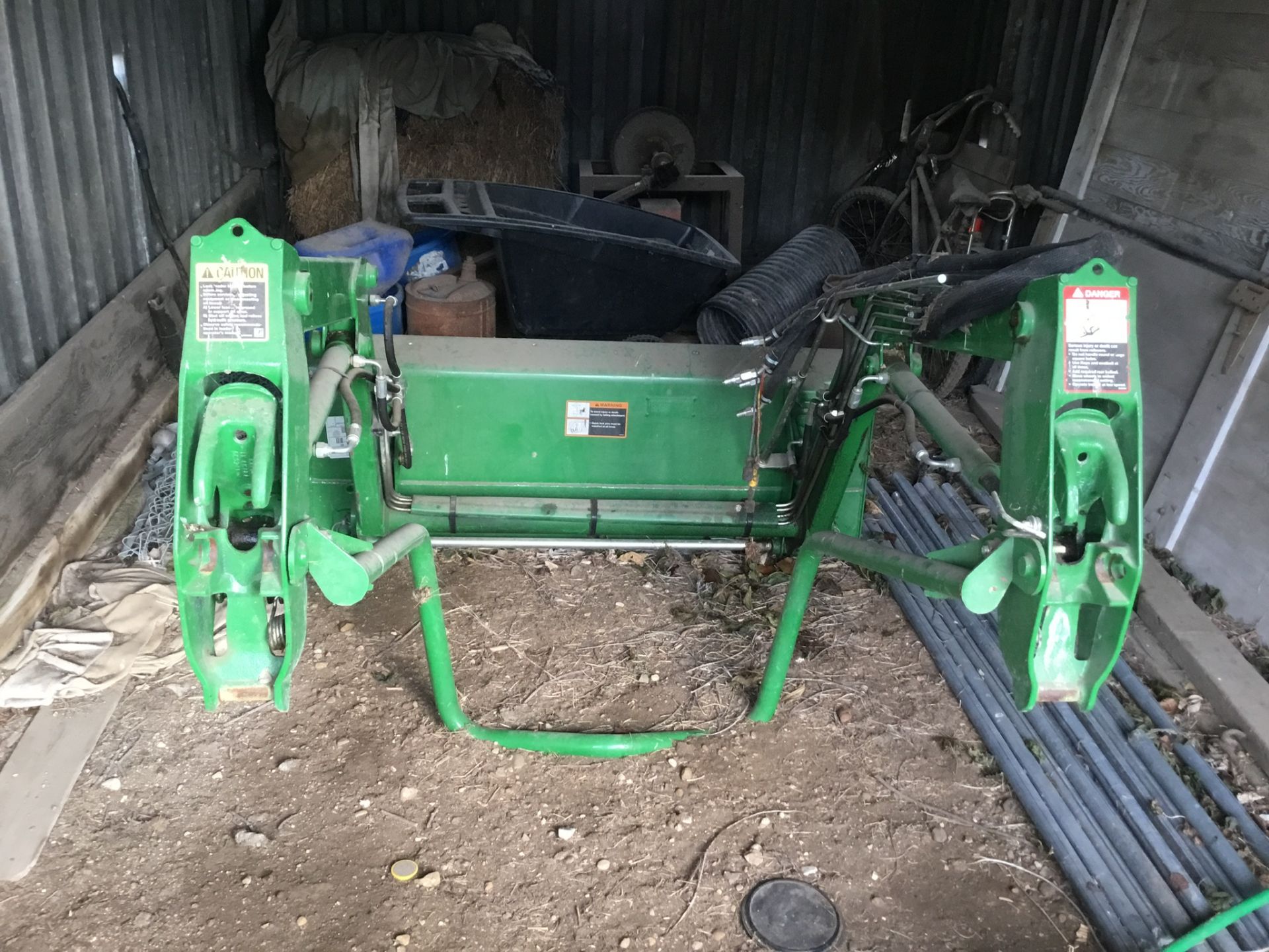 2014 John Deere 1025R MFWD, Hydrostatic, W/Loader, W/60" Mower Deck, Cat 1 Quick Hitch, Roll Bar, - Image 3 of 15