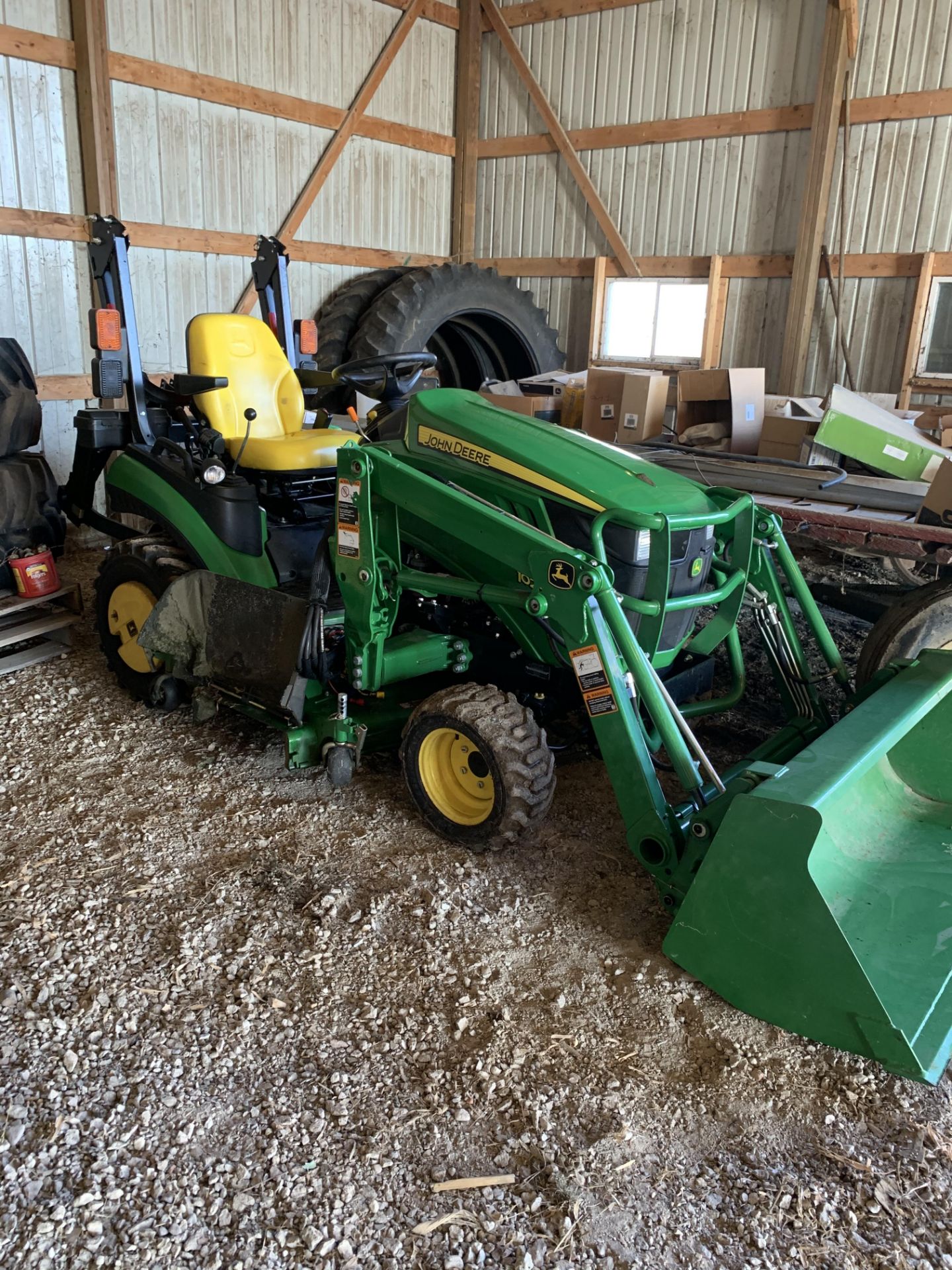 2014 John Deere 1025R MFWD, Hydrostatic, W/Loader, W/60" Mower Deck, Cat 1 Quick Hitch, Roll Bar, - Image 4 of 15