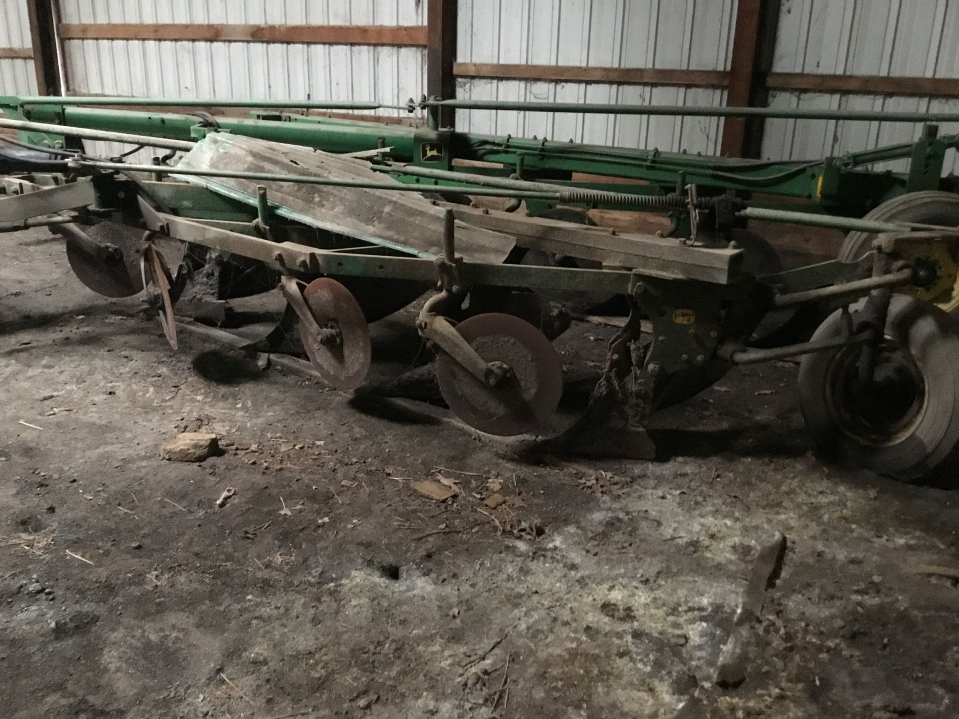 John Deere 145 4 Bottom Plow, 4/16 Bottoms - Image 2 of 2