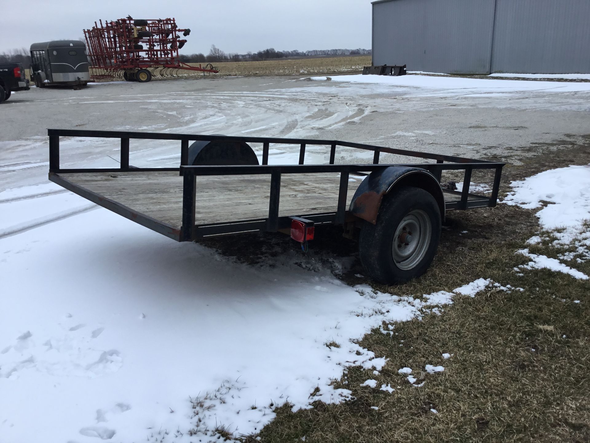 Utility Trailer, Single Axle, Tilt Bed