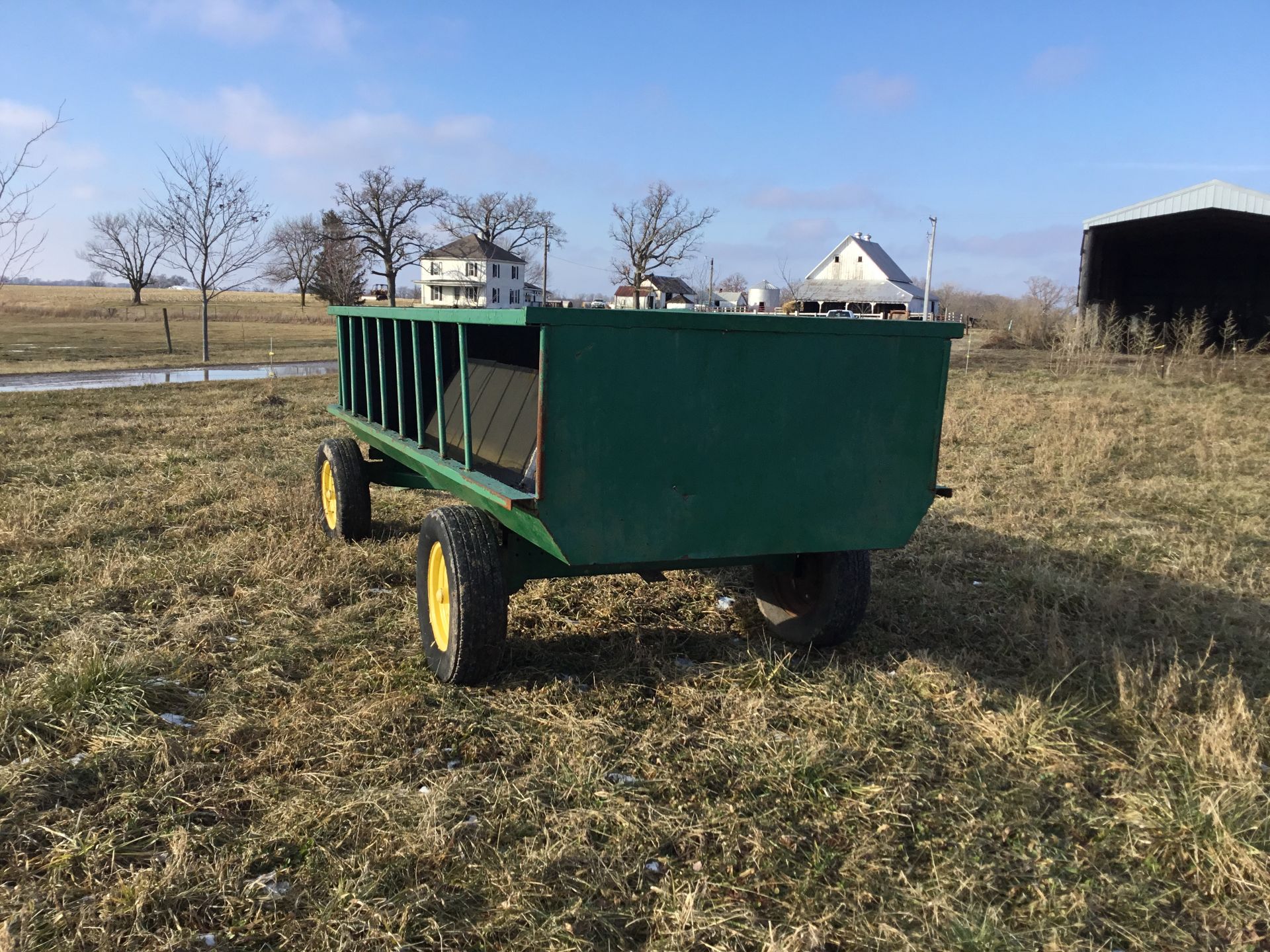 Hay/Grain Feeder Wagon