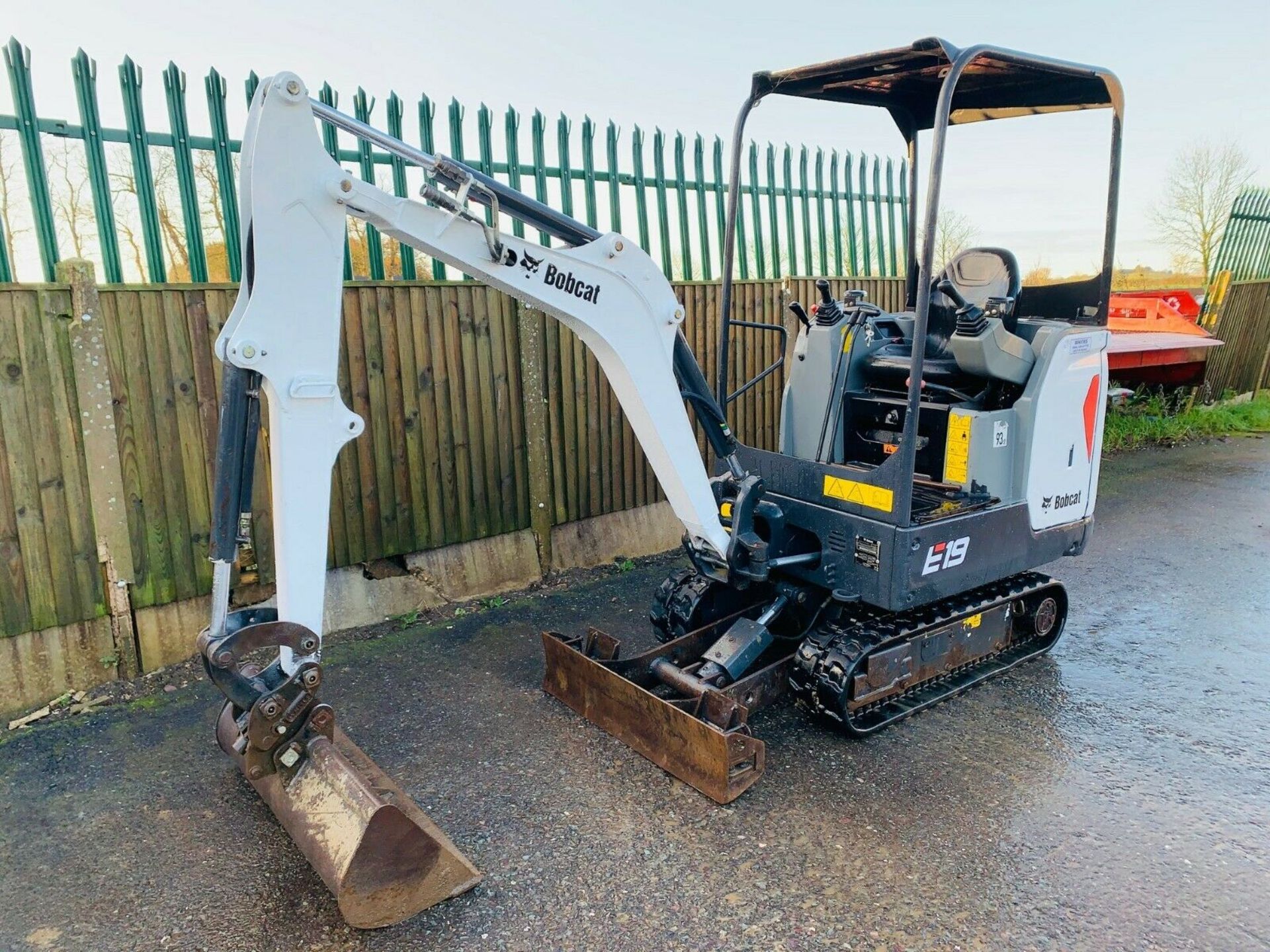 Bobcat E19 Excavator Canopy - Image 3 of 12